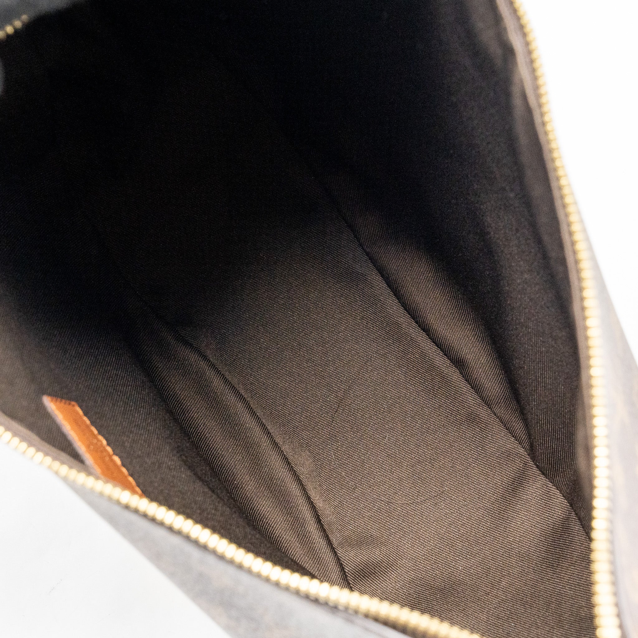 louis-vuitton-loop-hobo-bag-monogram-canvas-ghw