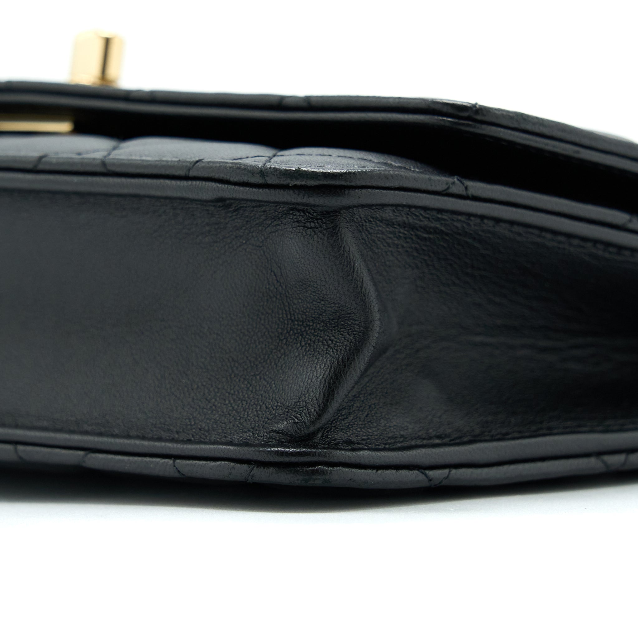 chanel-trendy-cc-wallet-on-chain-lambskin-black-ghw