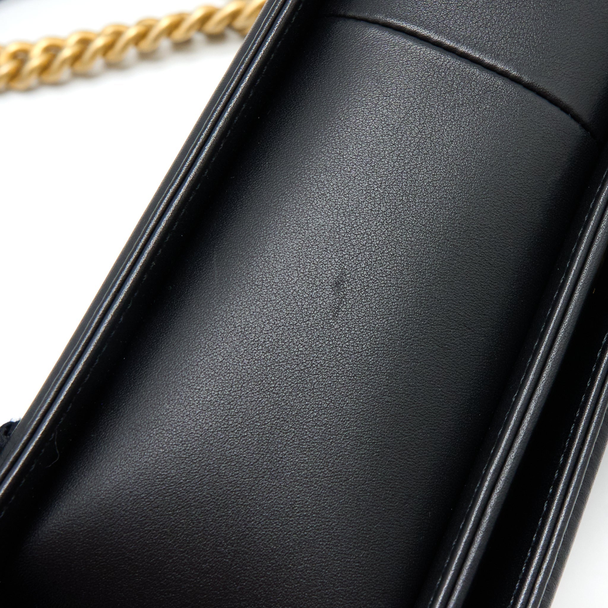 chanel-medium-boy-bag-lambskin-black-brushed-ghw