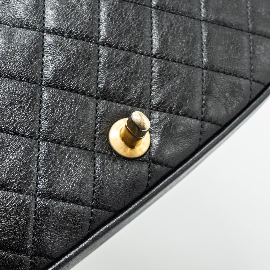 chanel-quilted-flap-bag-white-black-ghw