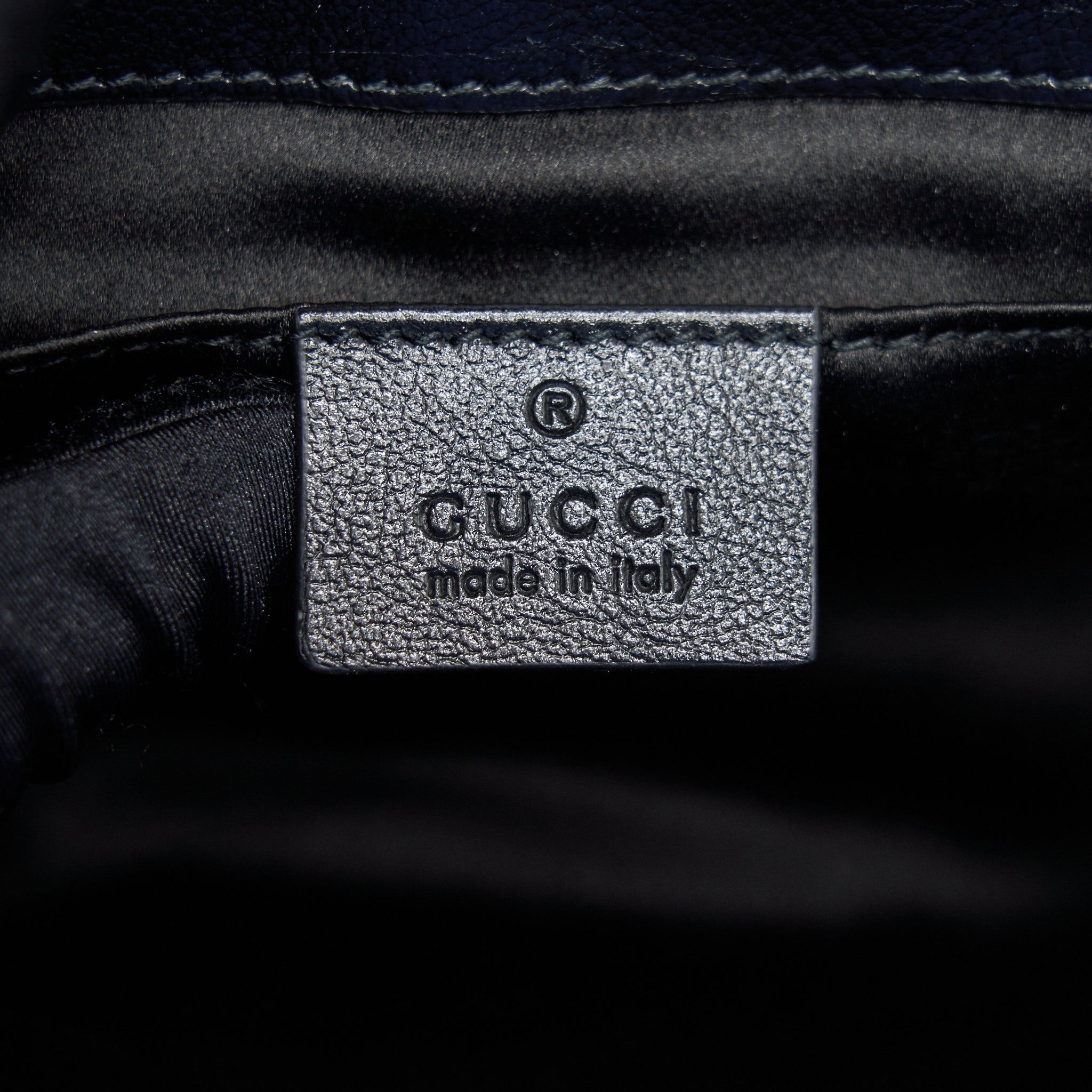 gucci-marmont-mini-sequin-shoulder-bag-black
