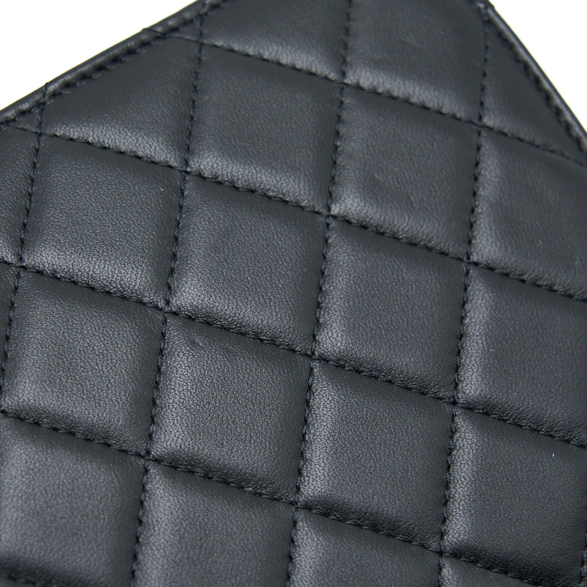 chanel-trendy-cc-wallet-on-chain-lambskin-black-ghw