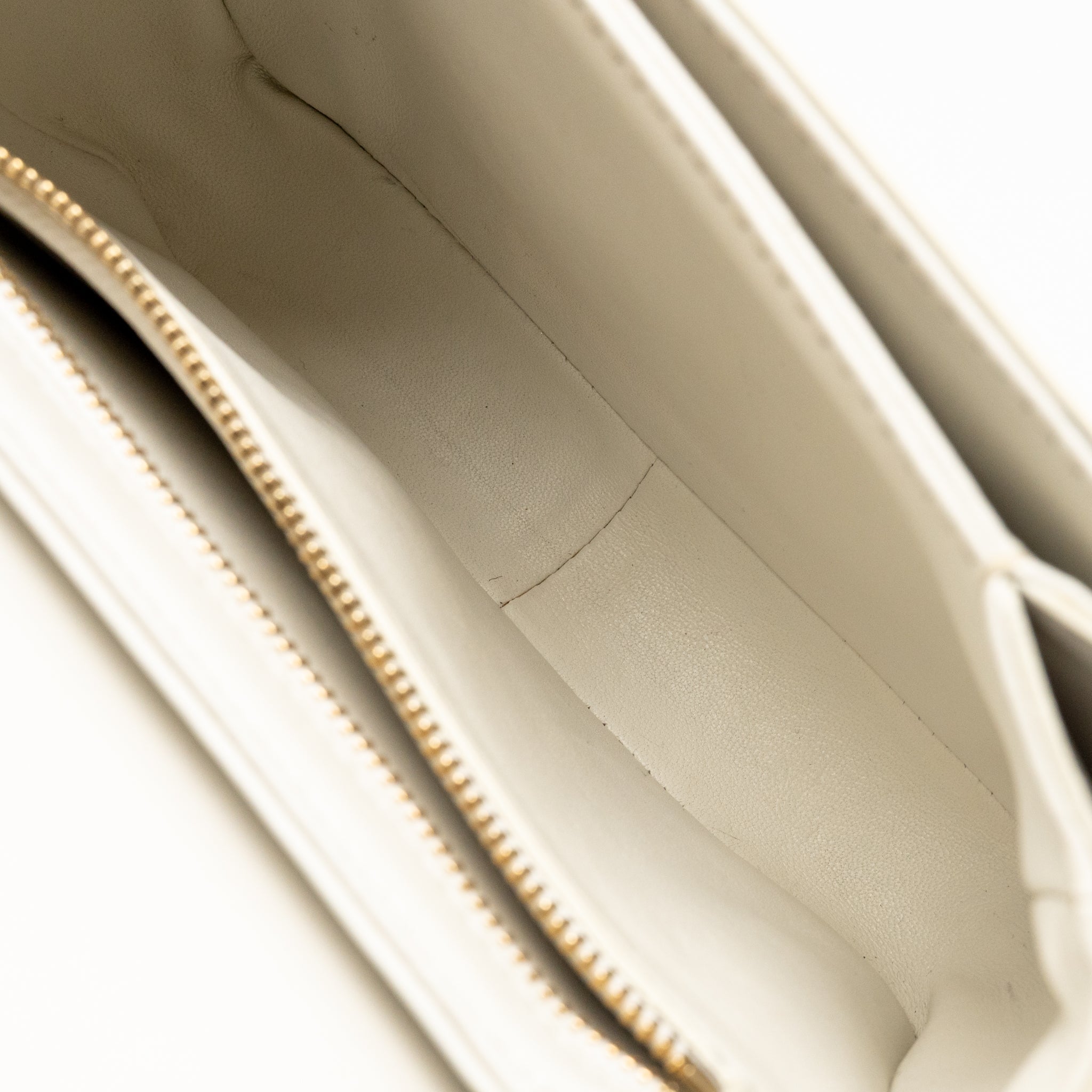 celine-teen-triomphe-bag-calfskin-white-ivory-ghw