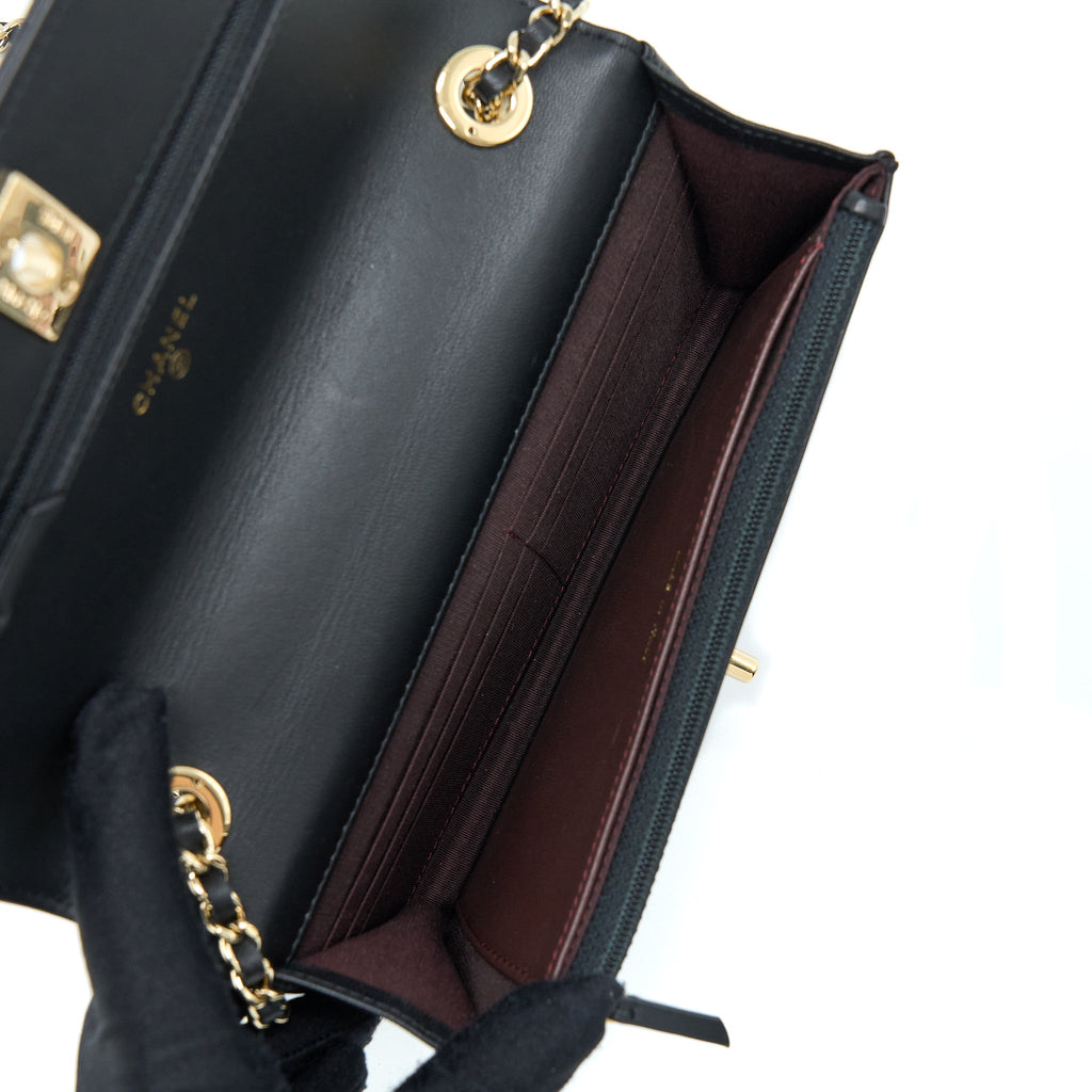chanel-trendy-cc-wallet-on-chain-lambskin-black-ghw