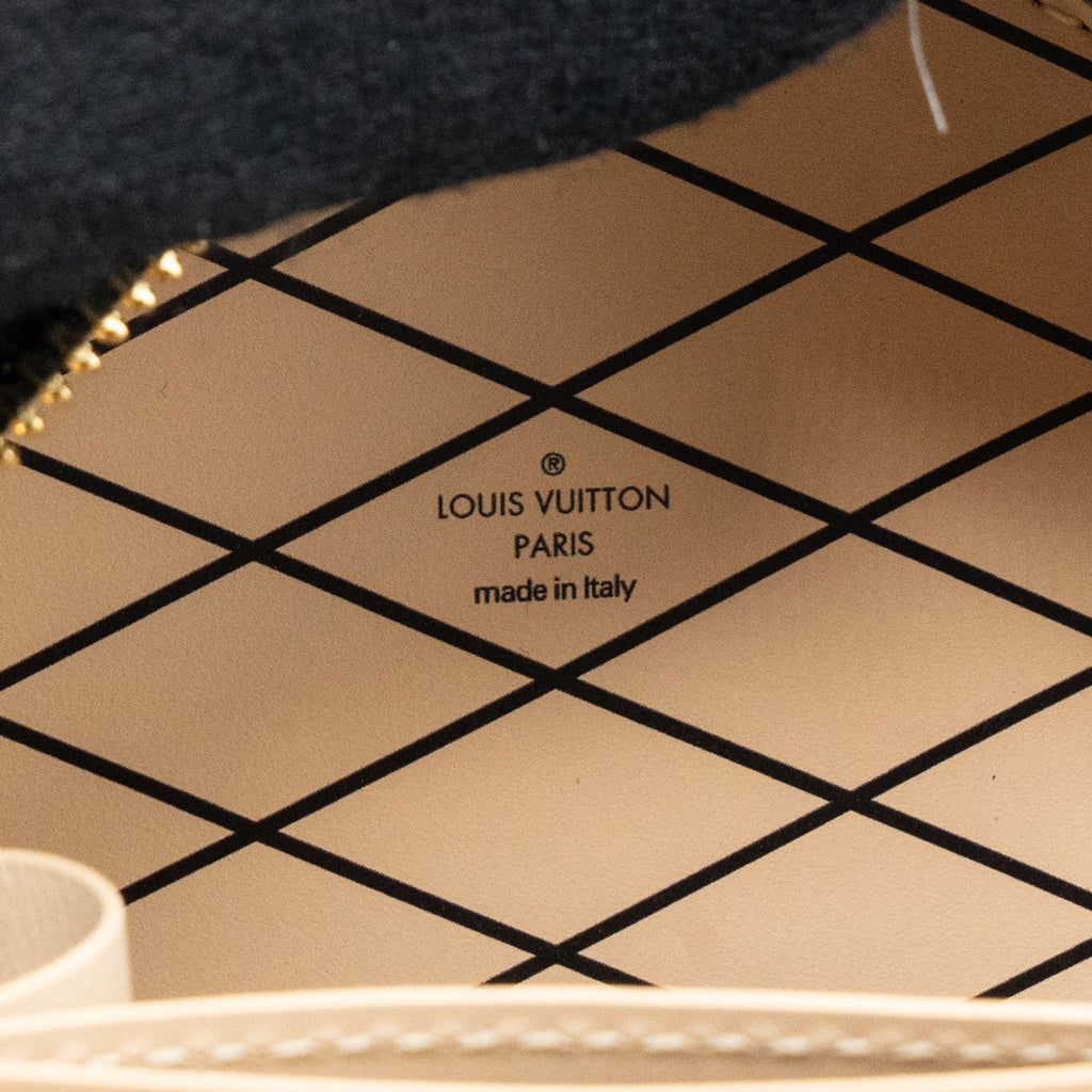 louis-vuitton-mini-boite-chapeau-monogram-reverse-canvas-ghw-2