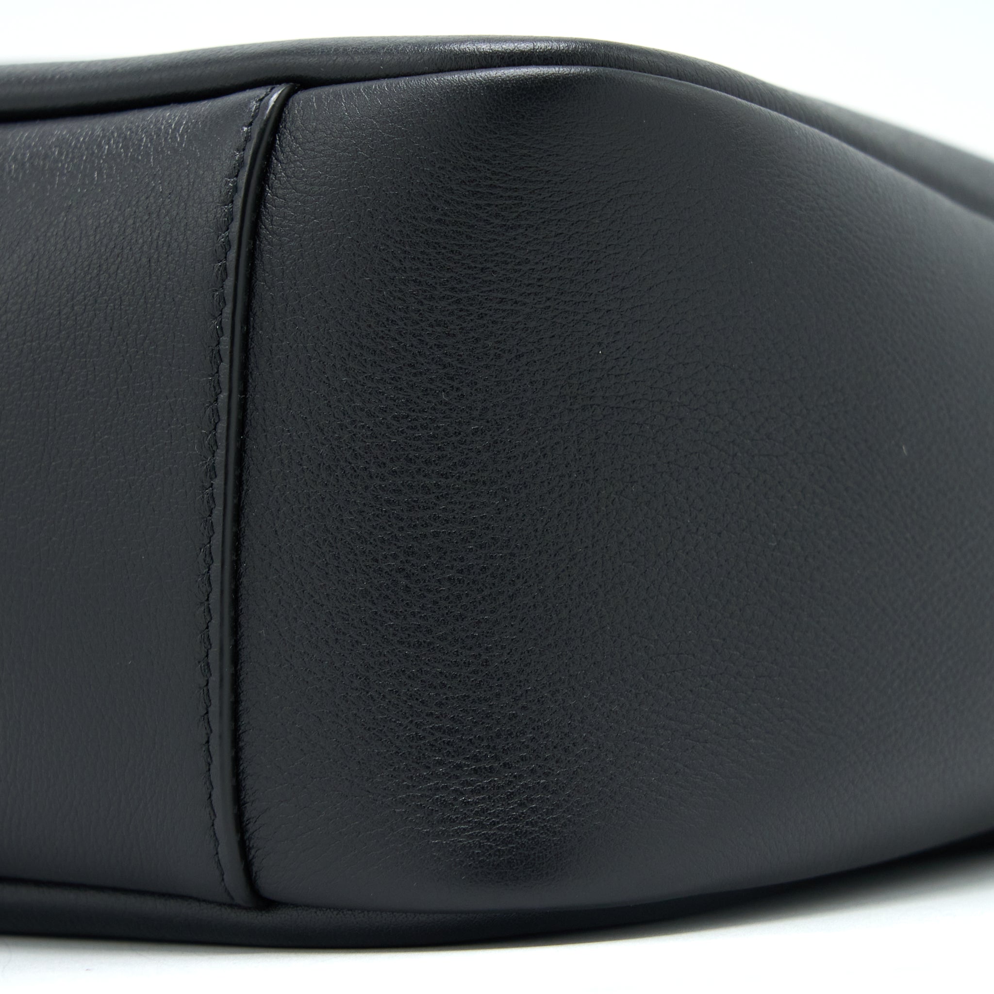 saint-laurent-le-5-a-7-soft-small-bag-in-smooth-calfskin-black-ghw