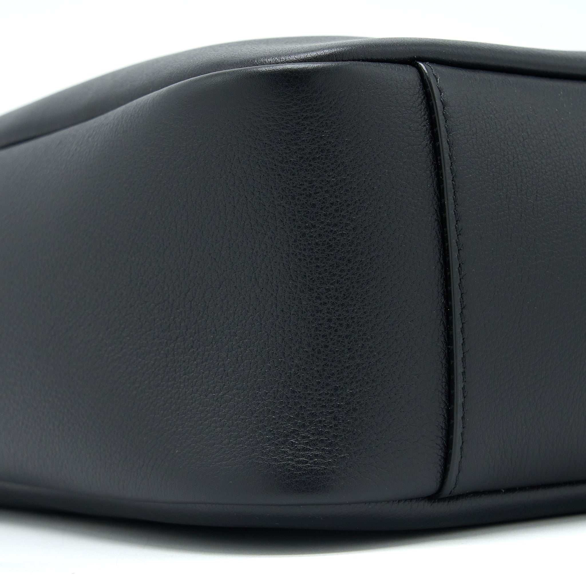 saint-laurent-le-5-a-7-soft-small-bag-in-smooth-calfskin-black-ghw