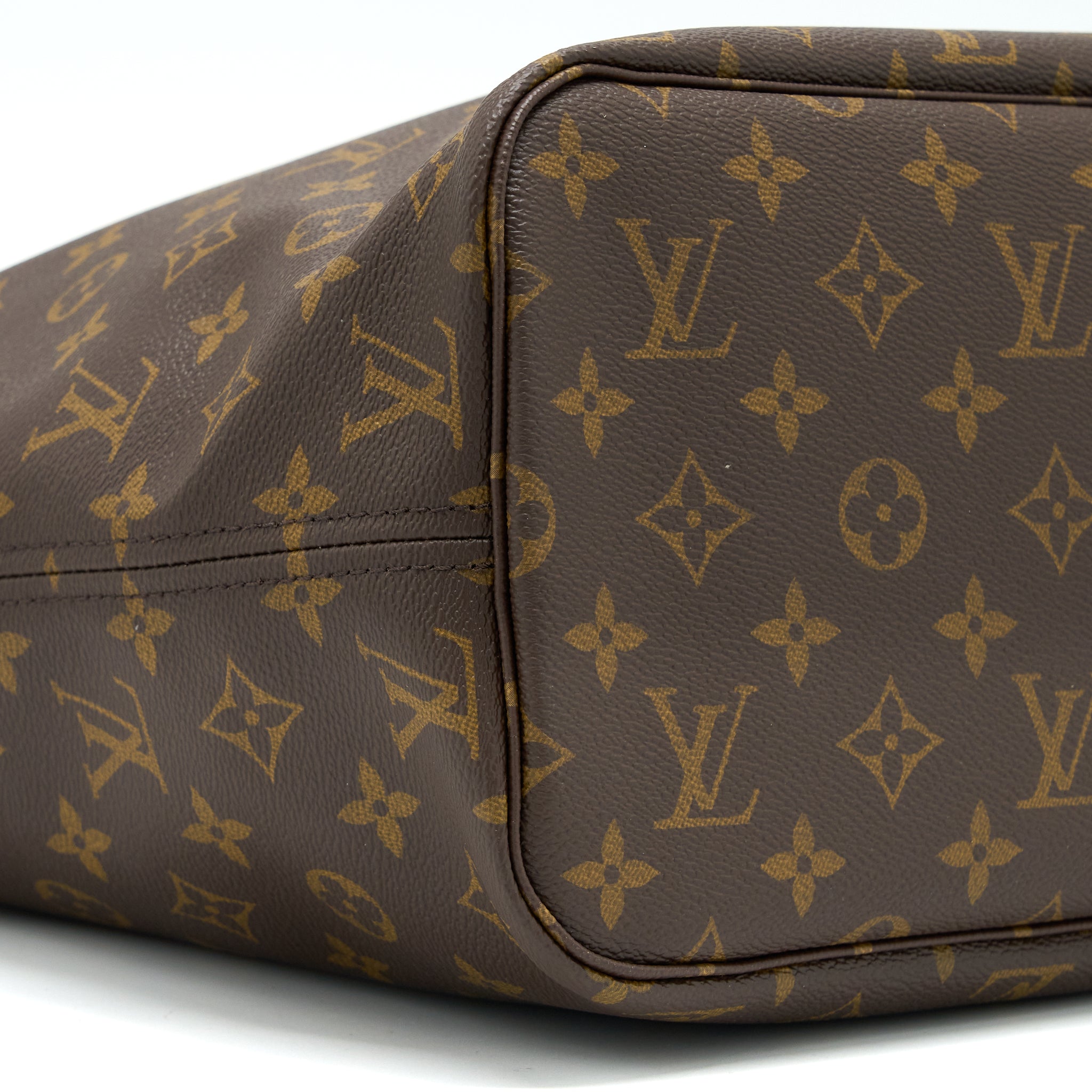 louis-vuitton-neverfull-mm-monogram-canvas-beige-lghw