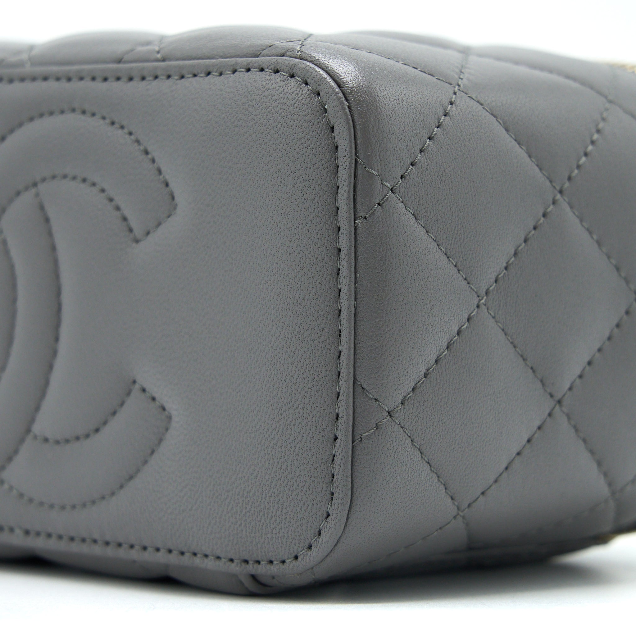 chanel-top-handle-long-vanity-with-chain-lambskin-grey-lghw-microchip