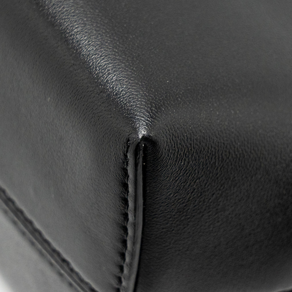 fendi-small-fendi-first-clutch-bag-nappa-black-ghw