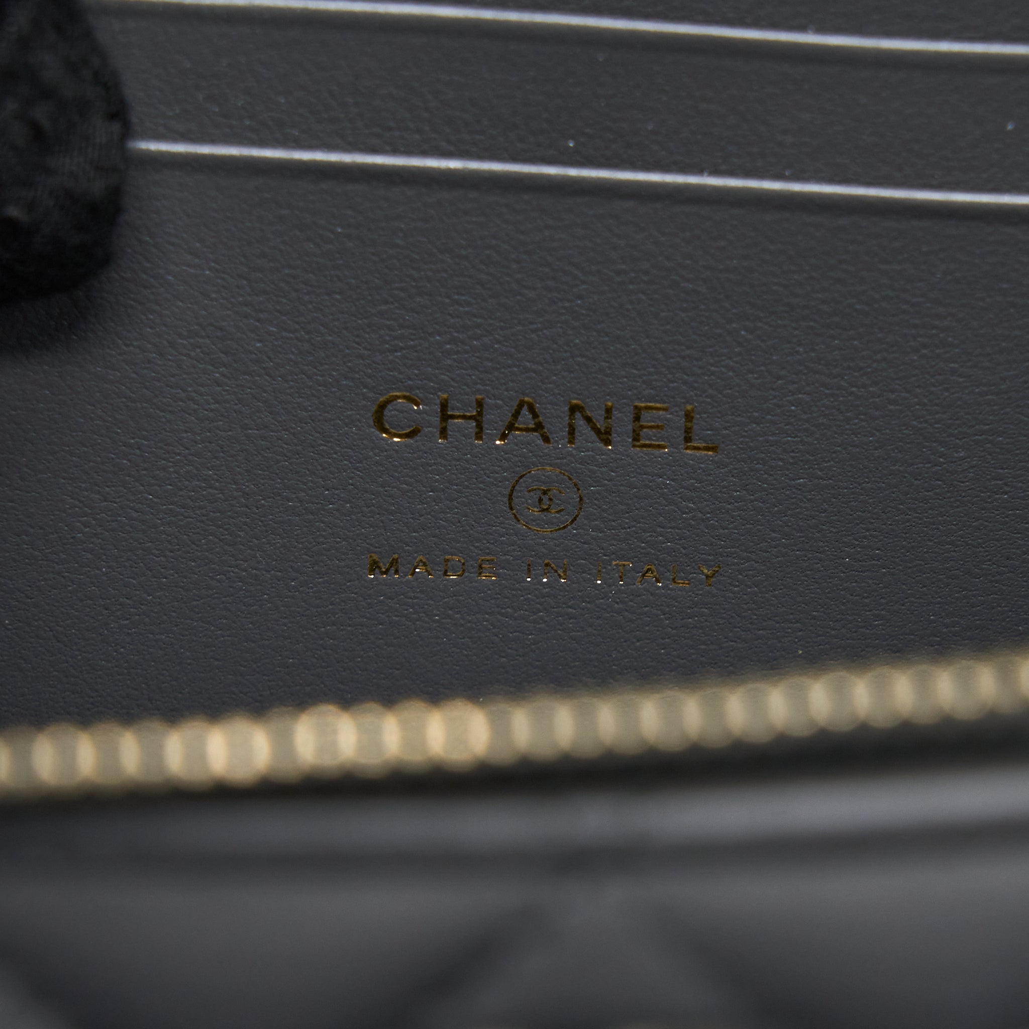 chanel-top-handle-long-vanity-with-chain-lambskin-grey-lghw-microchip