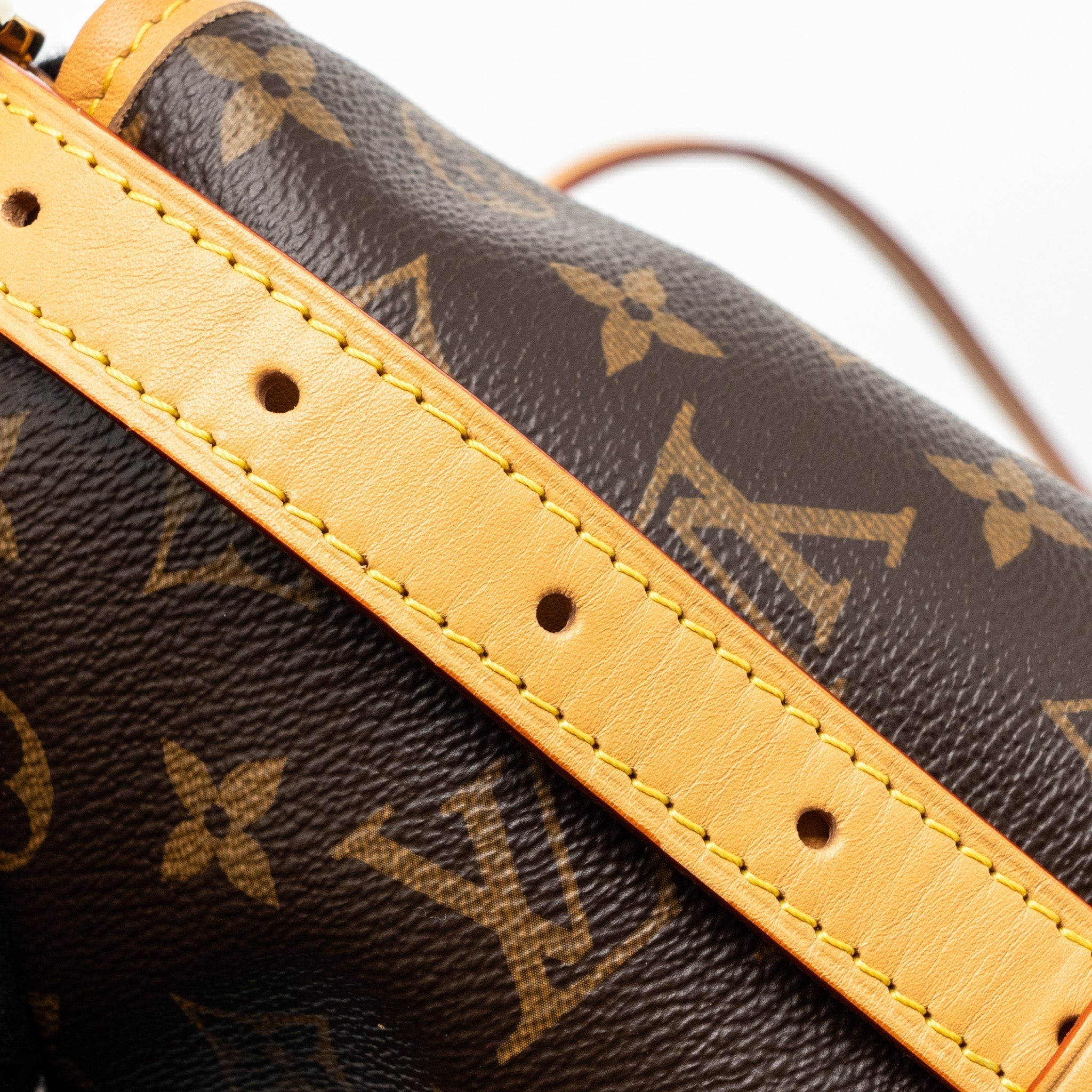 louis-vuitton-carryall-pm-monogram-canvas-ghwnew-version