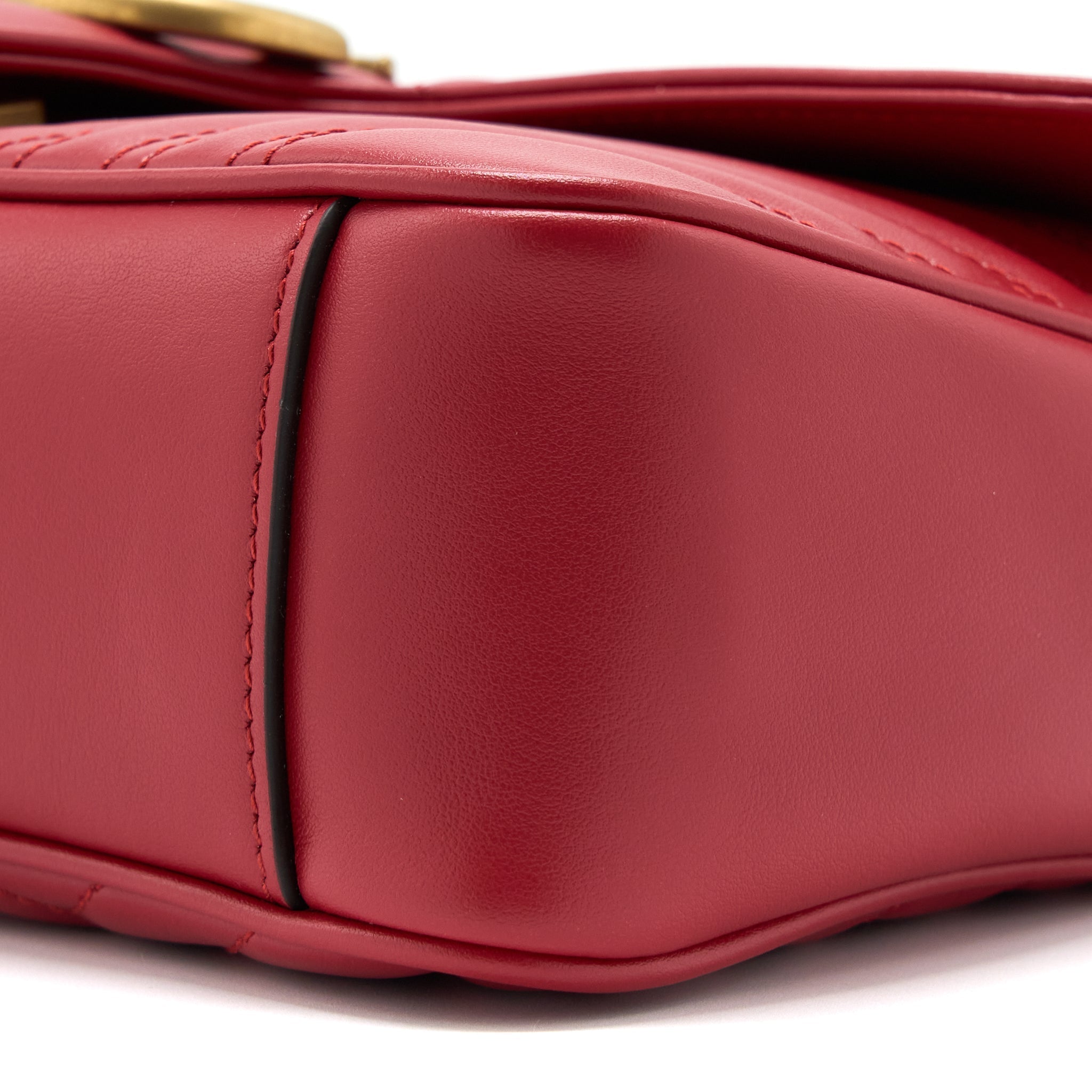 gucci-small-gg-marmont-bag-calfskin-red-brushed-ghw