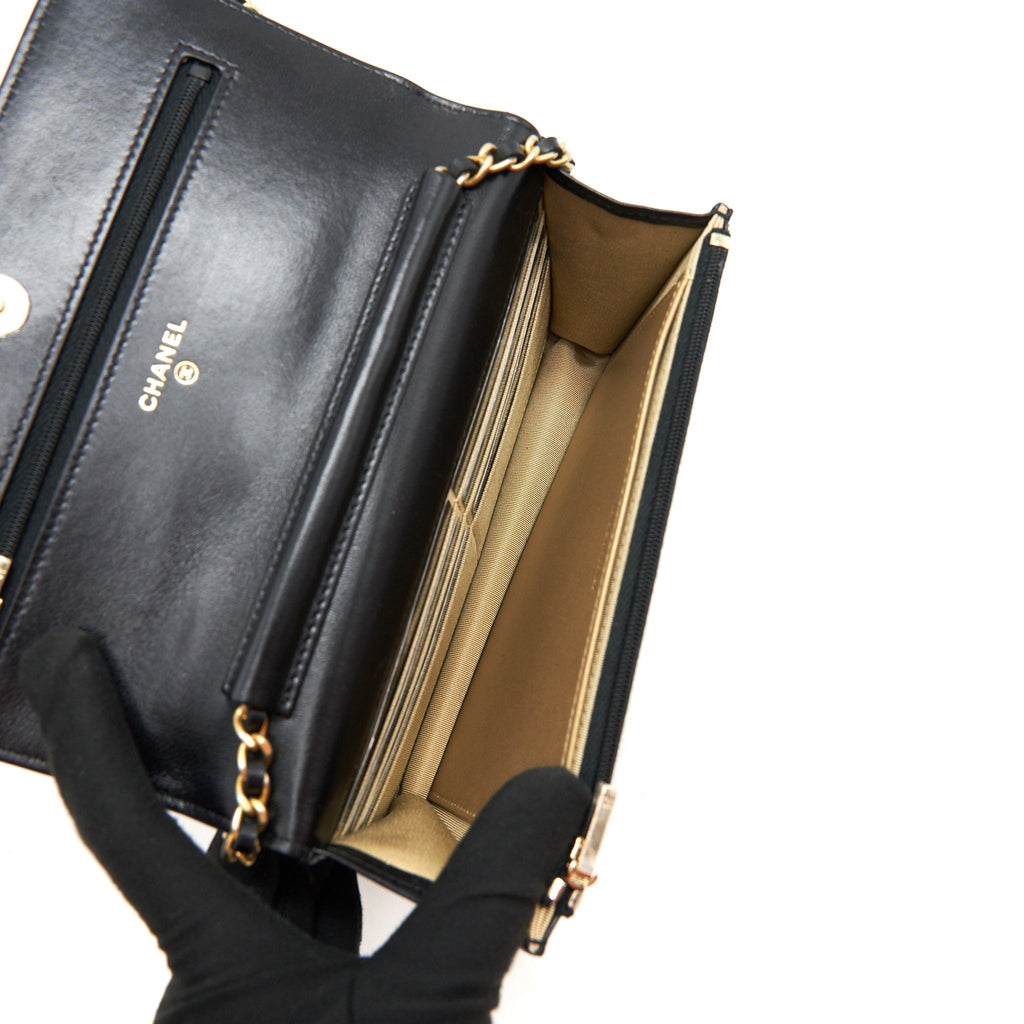 chanel-2021-seasonal-wallet-on-chain-black-ghw