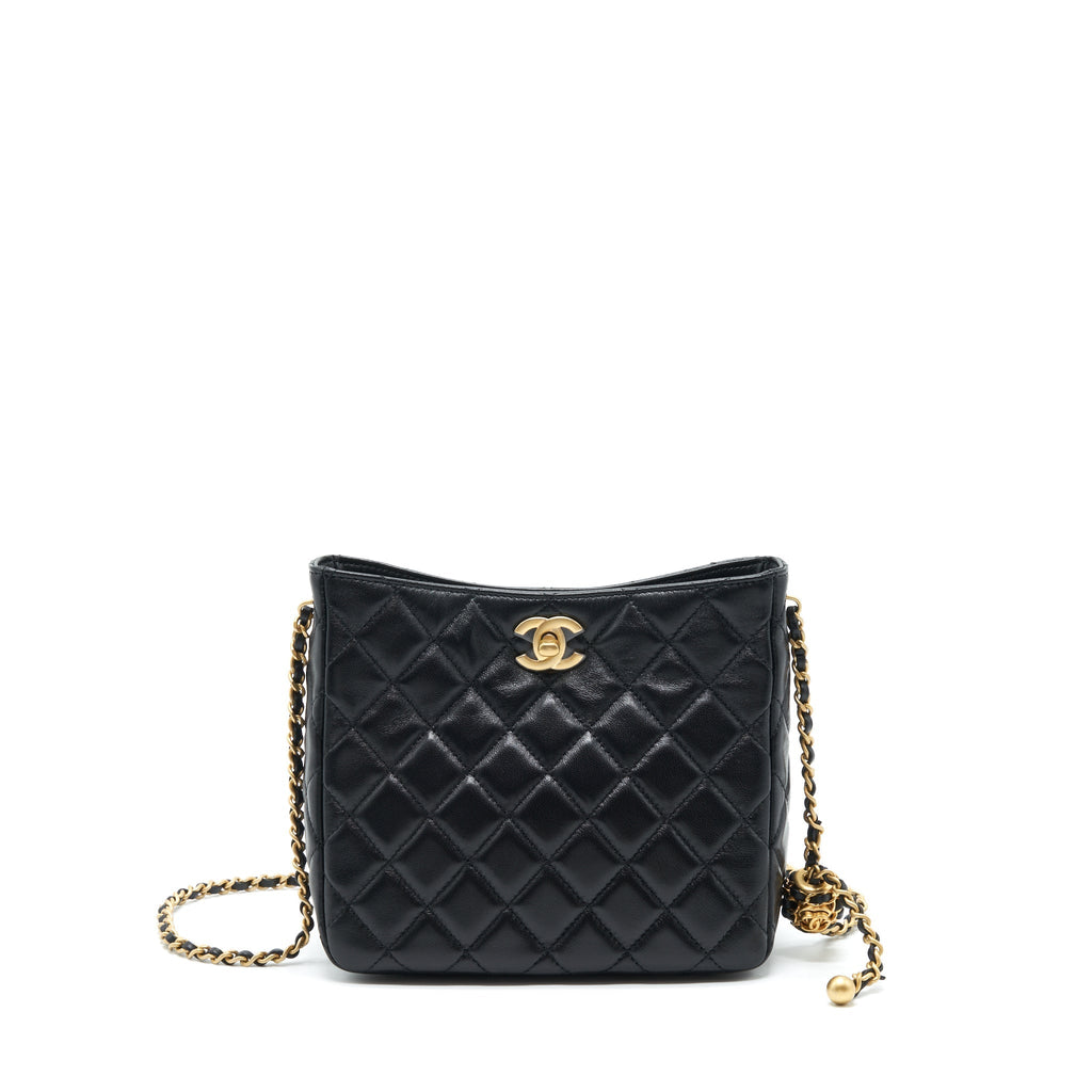 copy-of-chanel-22s-pearl-crush-hobo-bag-lambskin-black-ghw
