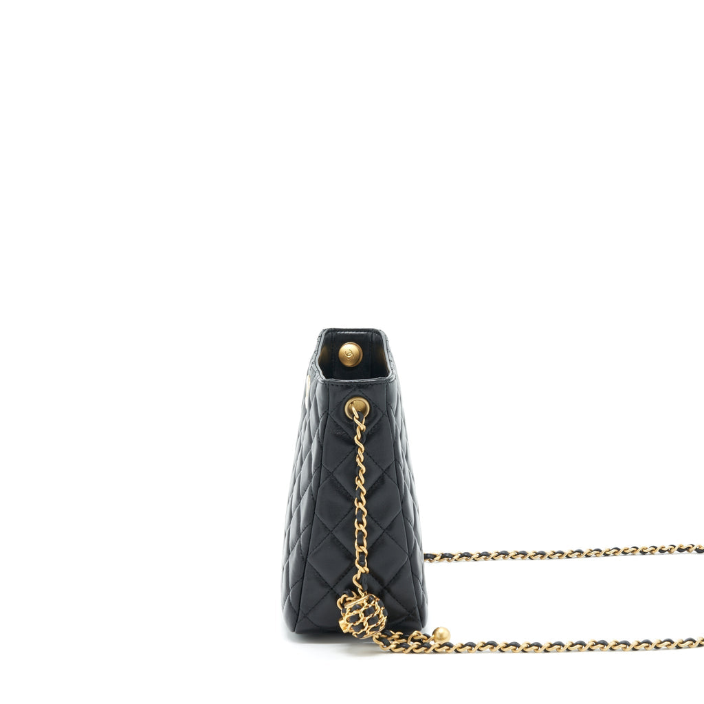 copy-of-chanel-22s-pearl-crush-hobo-bag-lambskin-black-ghw