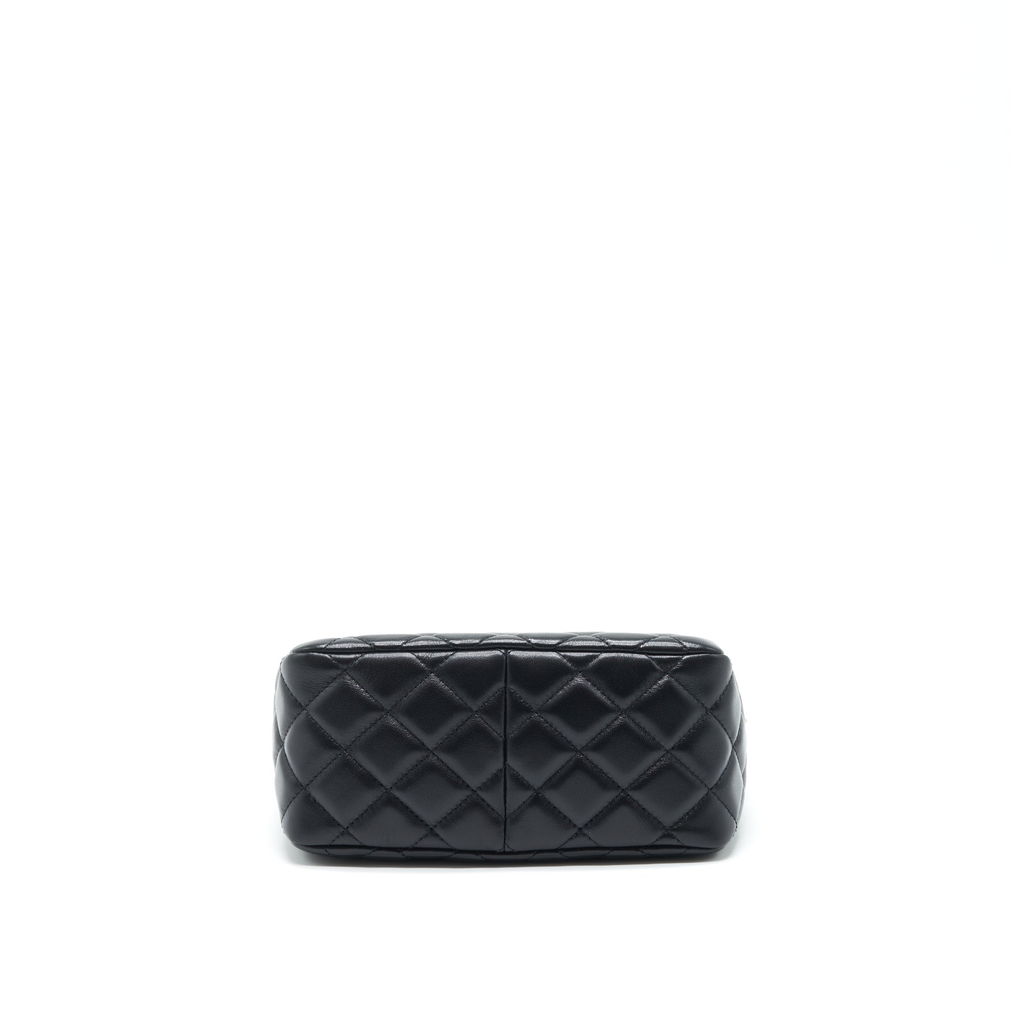 copy-of-chanel-22s-pearl-crush-hobo-bag-lambskin-black-ghw