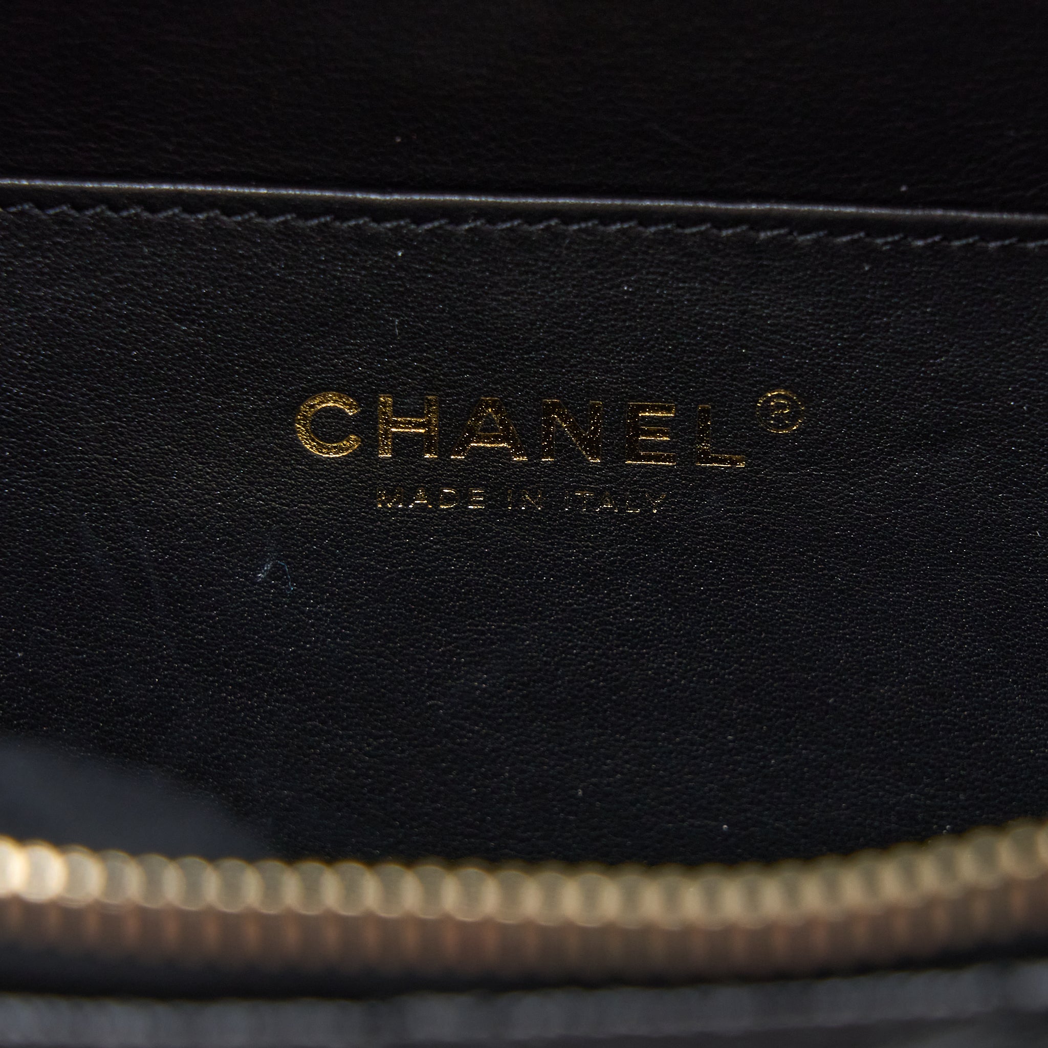 chanel-22s-top-handle-small-vanity-case-caviar-black-brushed-ghw-microchip