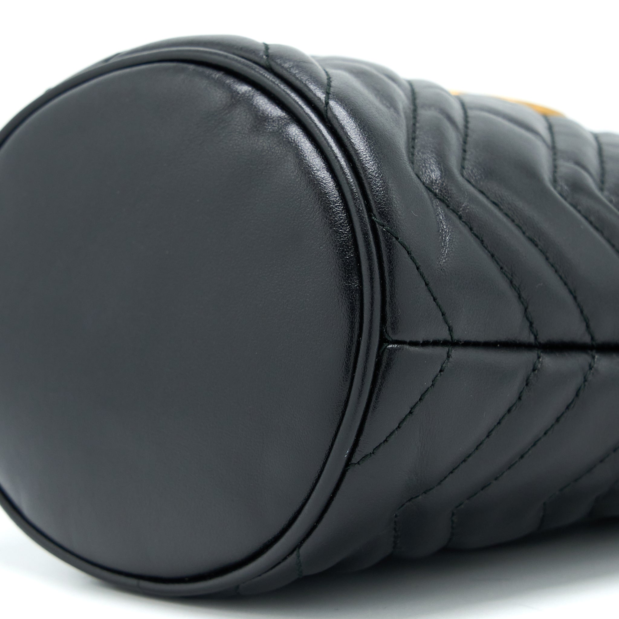 gucci-gg-marmont-mini-bucket-black-ghw