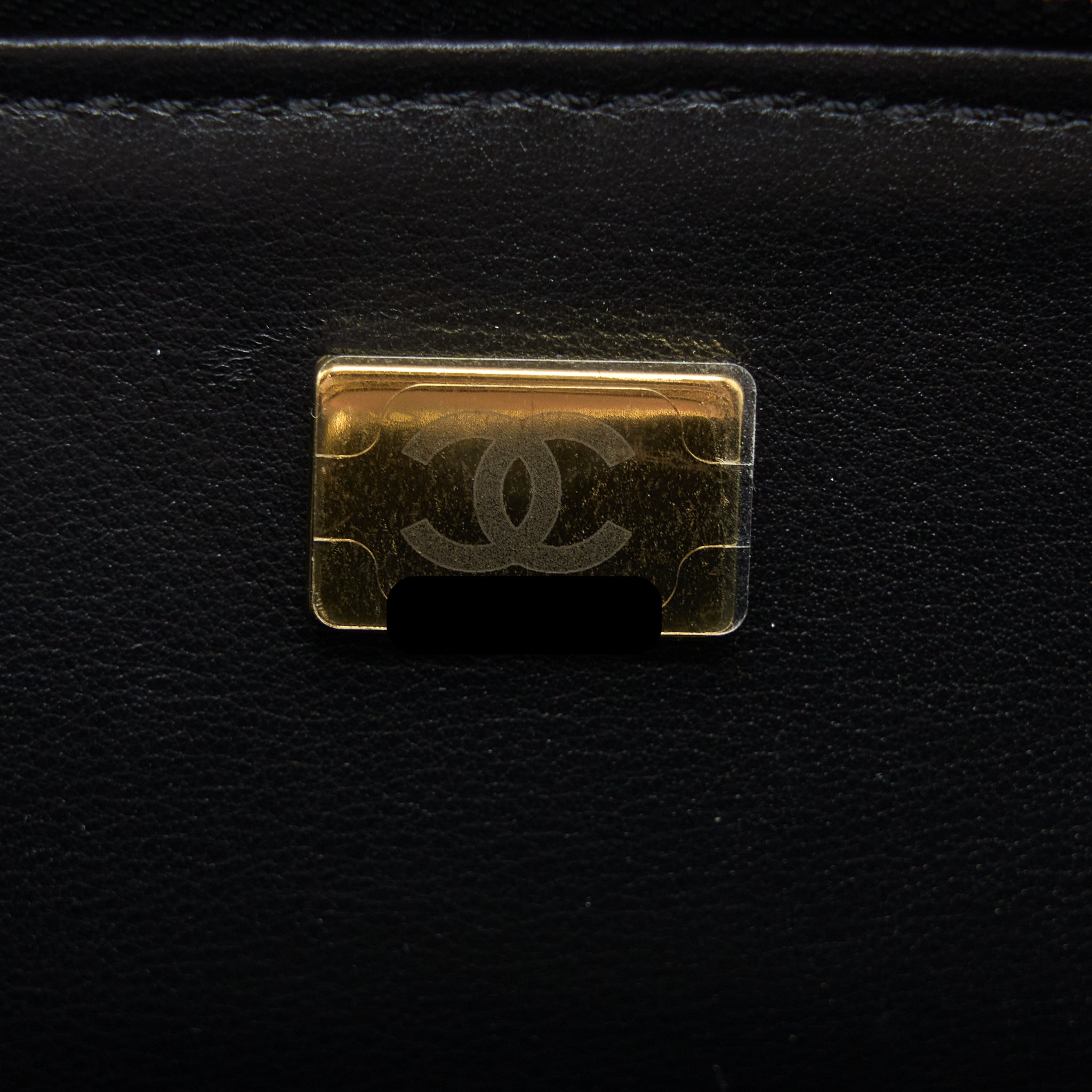 chanel-22s-top-handle-small-vanity-case-caviar-black-brushed-ghw-microchip
