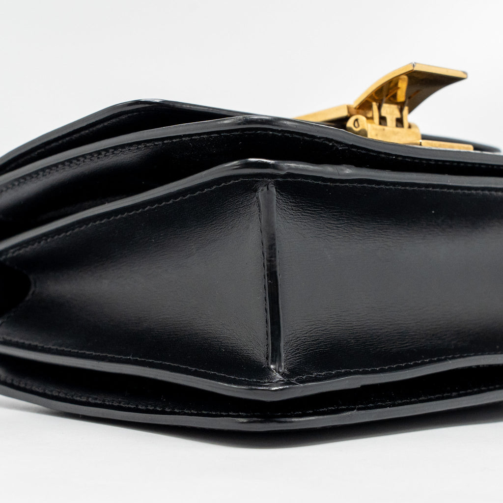 celine-teen-classic-bag-calfskin-black-ghw