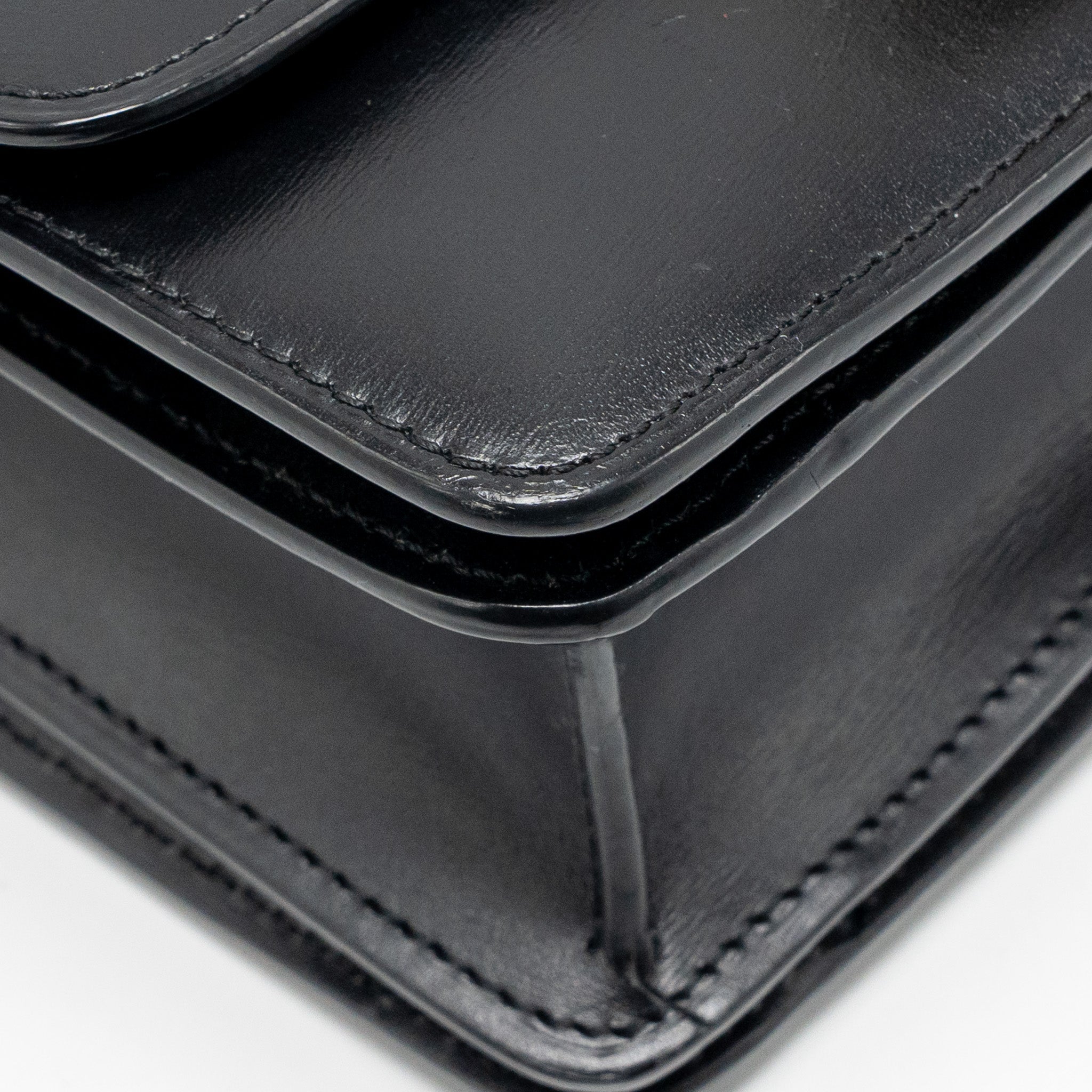 celine-teen-classic-bag-calfskin-black-ghw