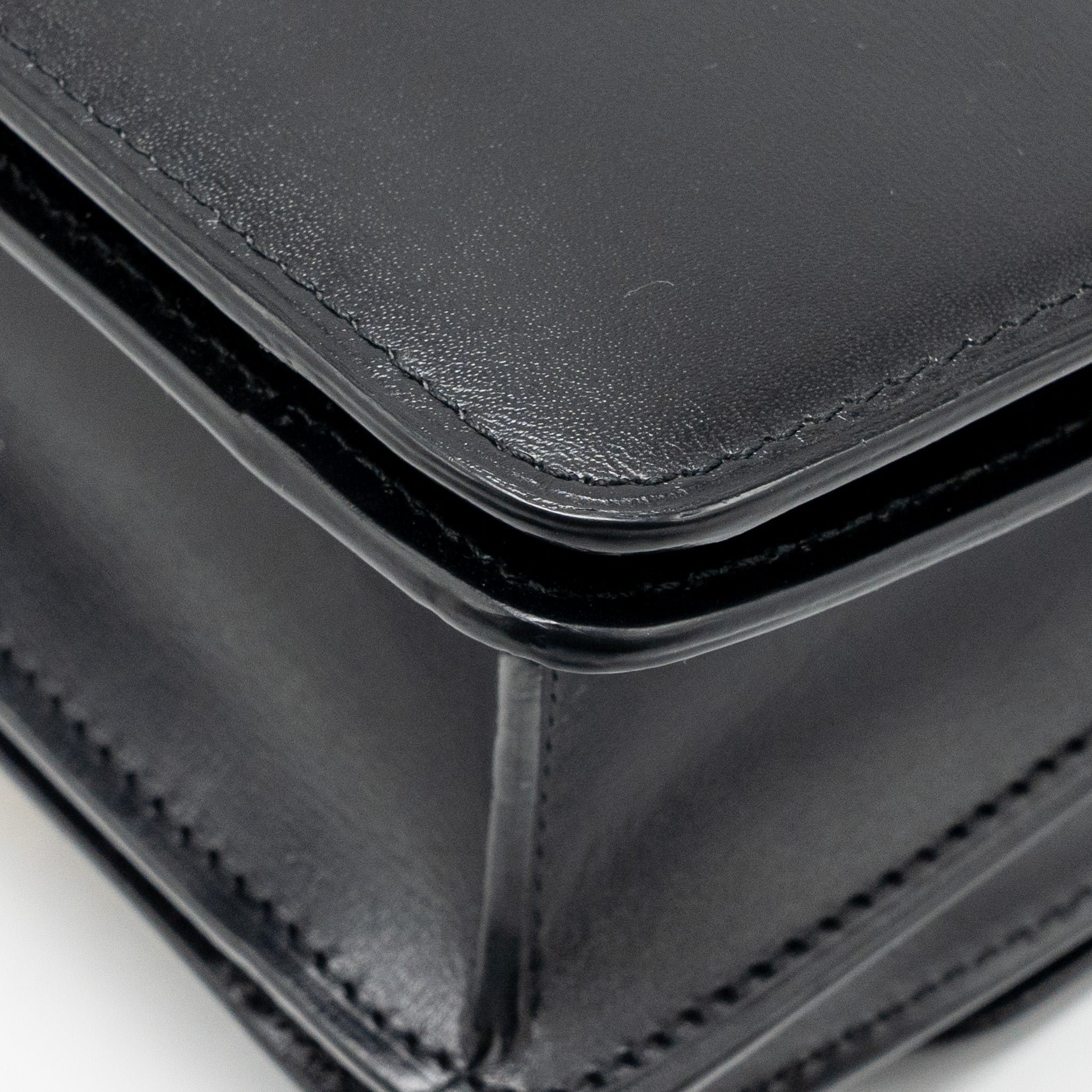 celine-teen-classic-bag-calfskin-black-ghw
