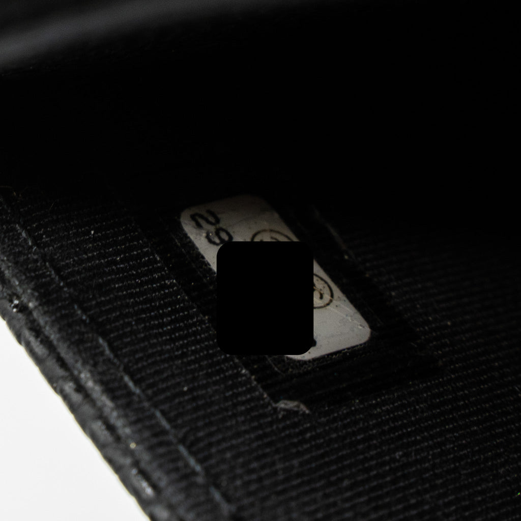 chanel-classic-wallet-on-chain-caviar-black-ghw-12