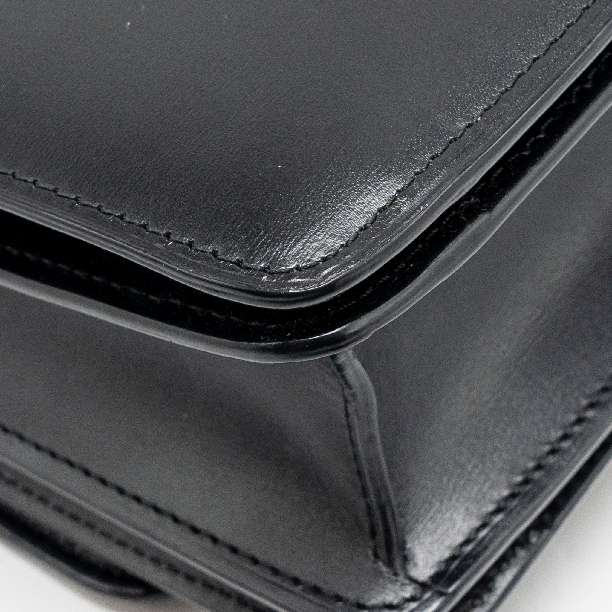 celine-teen-classic-bag-calfskin-black-ghw
