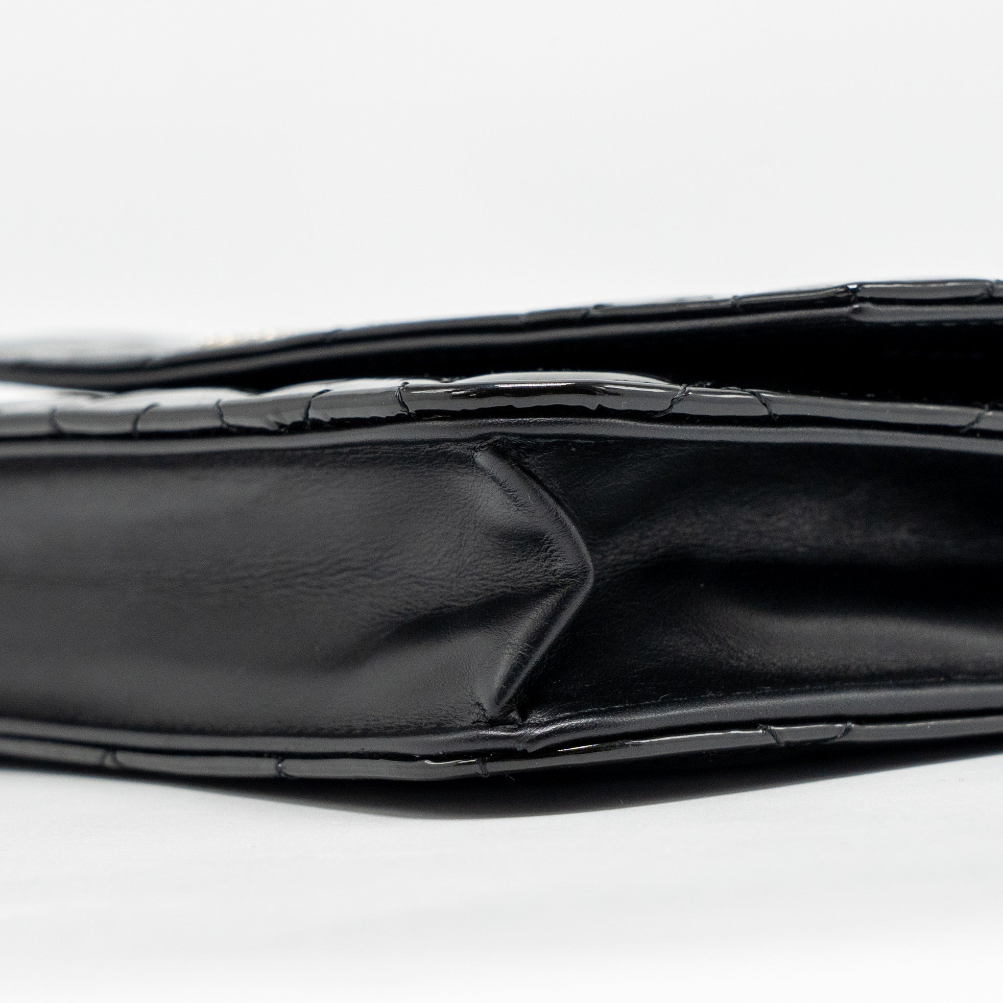 chanel-wallet-on-chain-patent-leather-black-shw-1