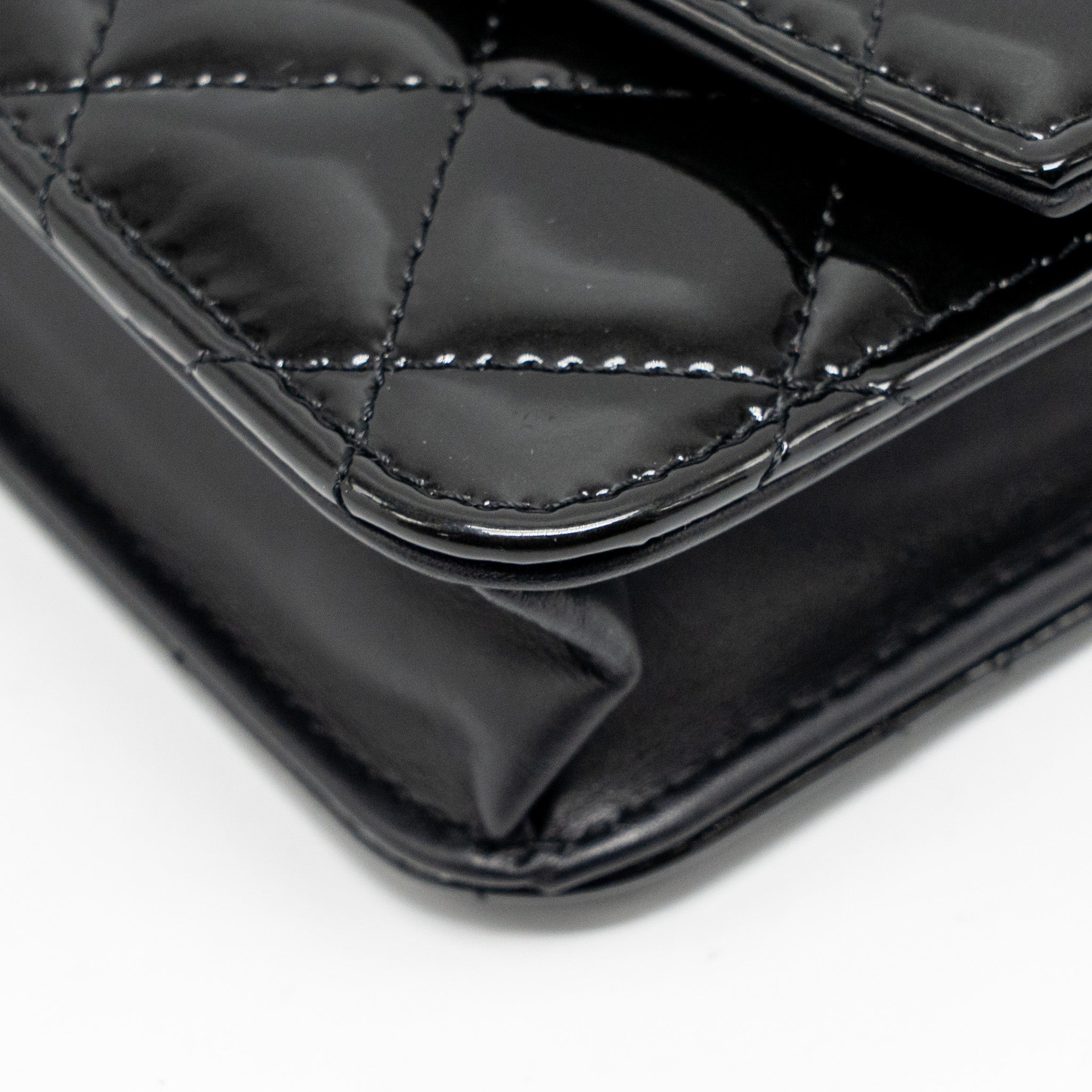 chanel-wallet-on-chain-patent-leather-black-shw-1