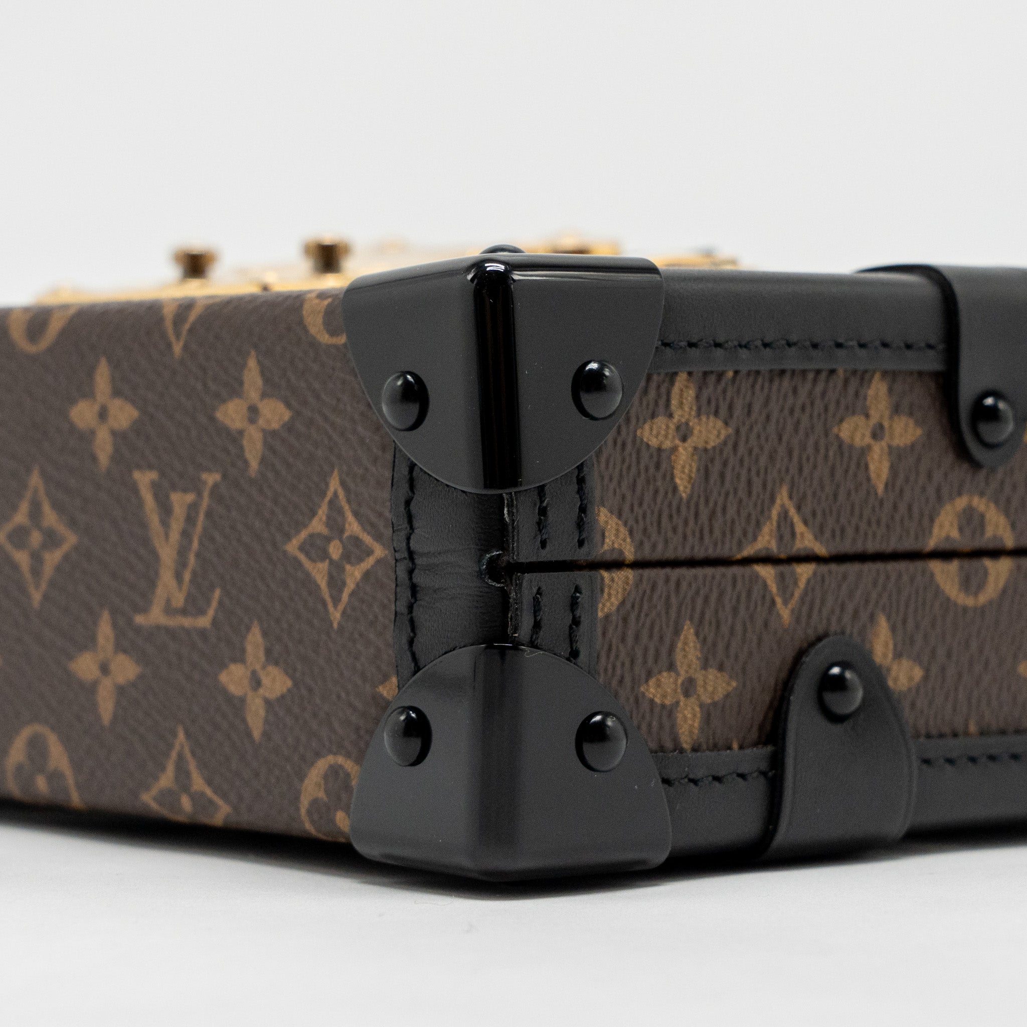 louis-vuitton-petite-malle-monogram-canvas-ghw-7
