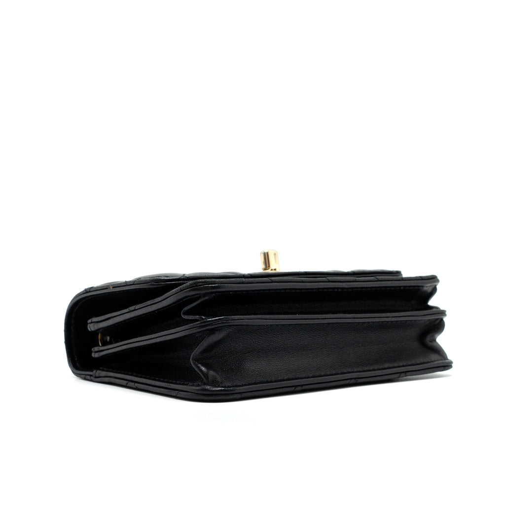 chanel-mini-trendy-cc-wallet-on-chain-lambskin-black-lghw