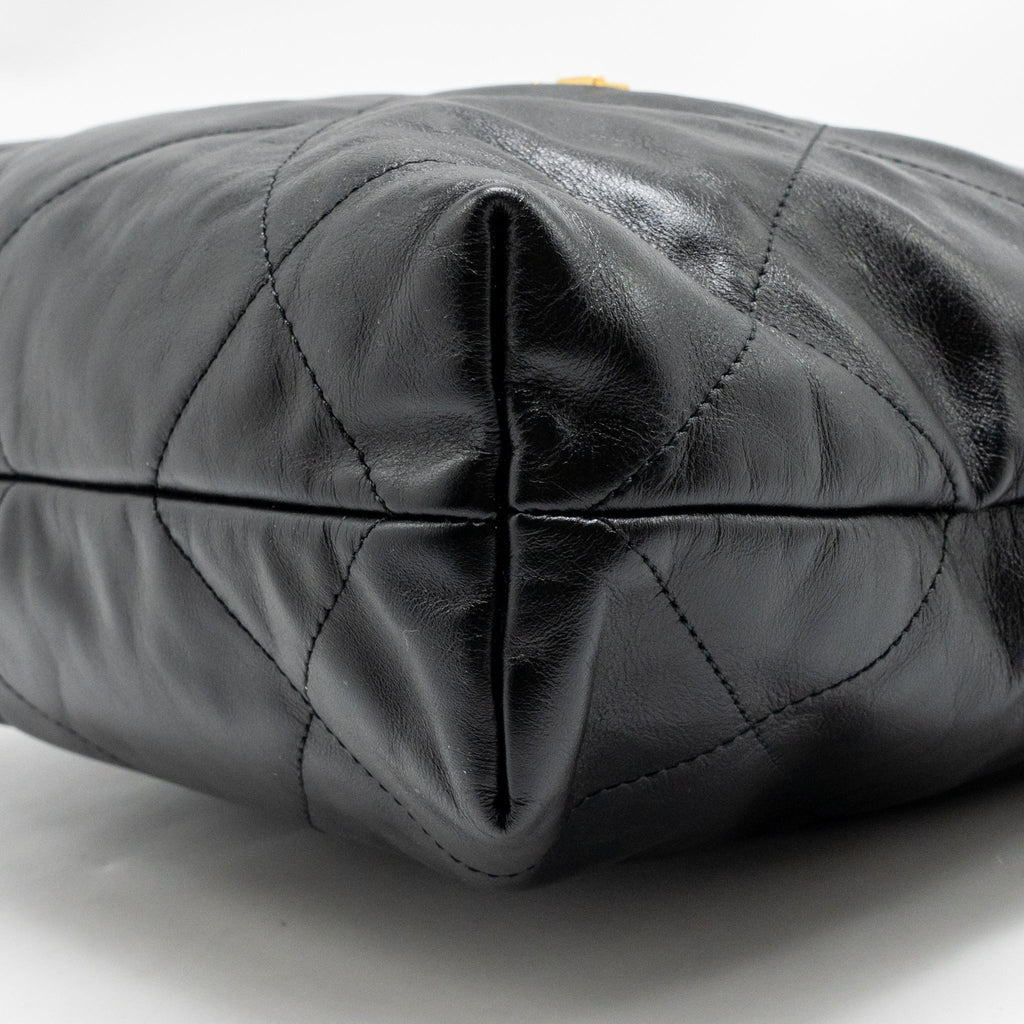 chanel-22-black-1