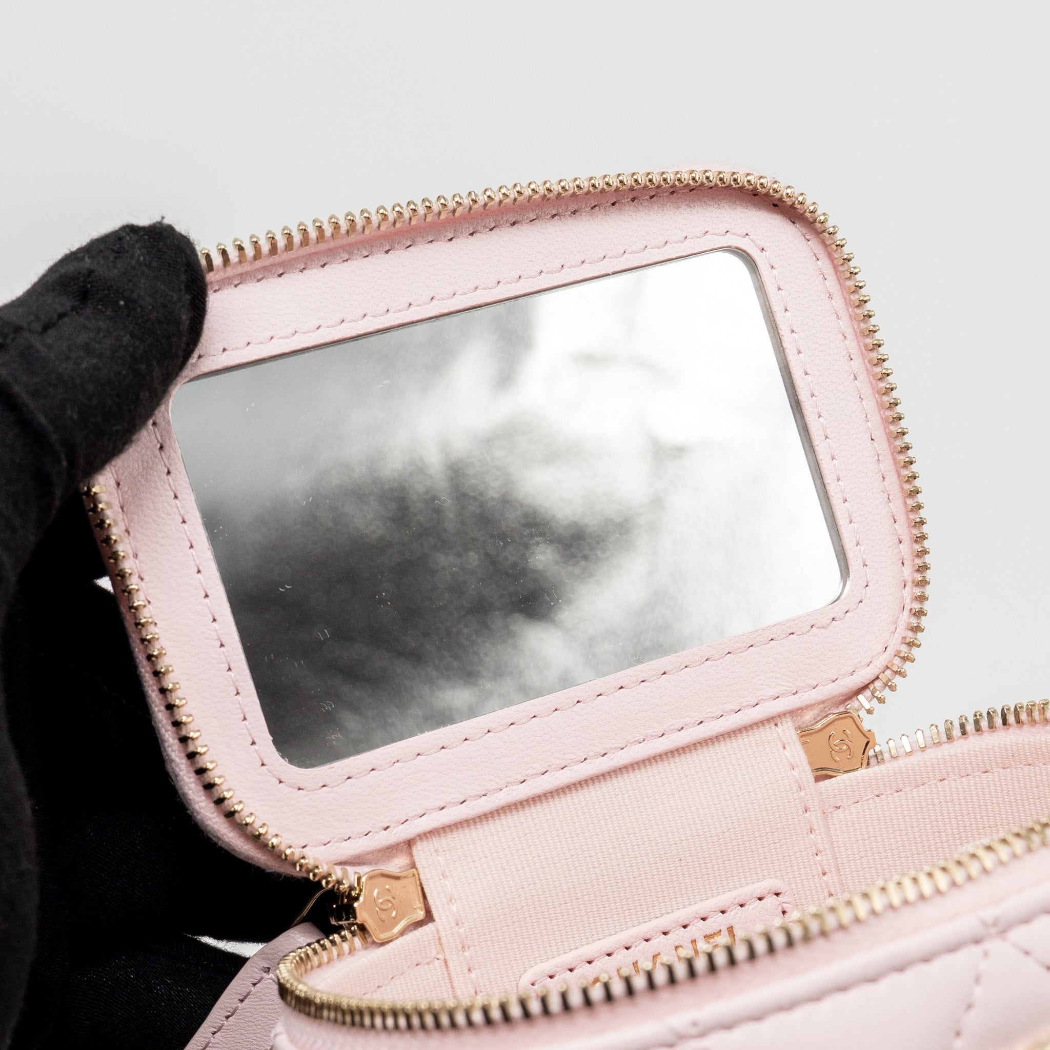 chanel-top-handle-mini-vanity-case-with-chain-lambskin-light-pink-lghw