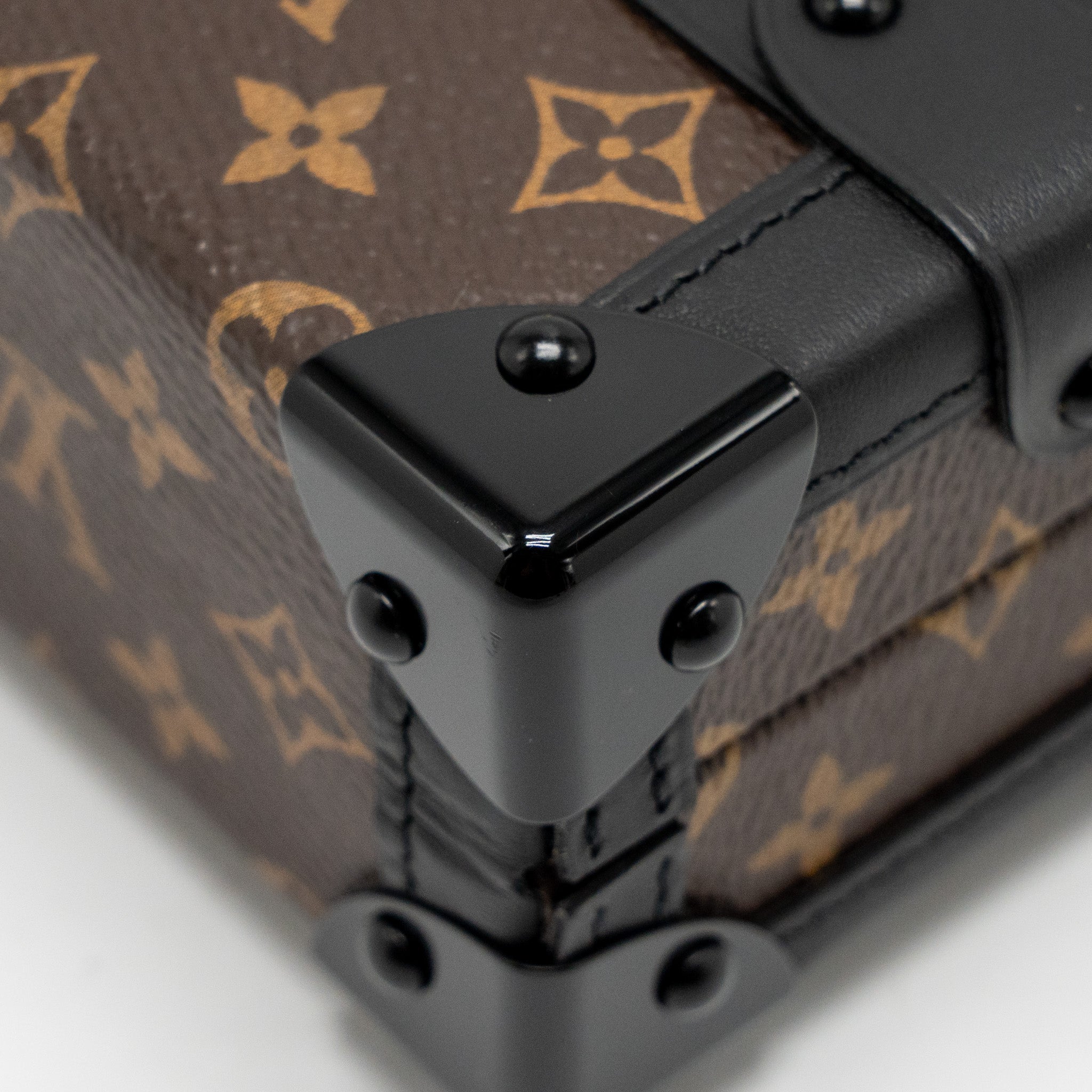 louis-vuitton-petite-malle-monogram-canvas-ghw-7