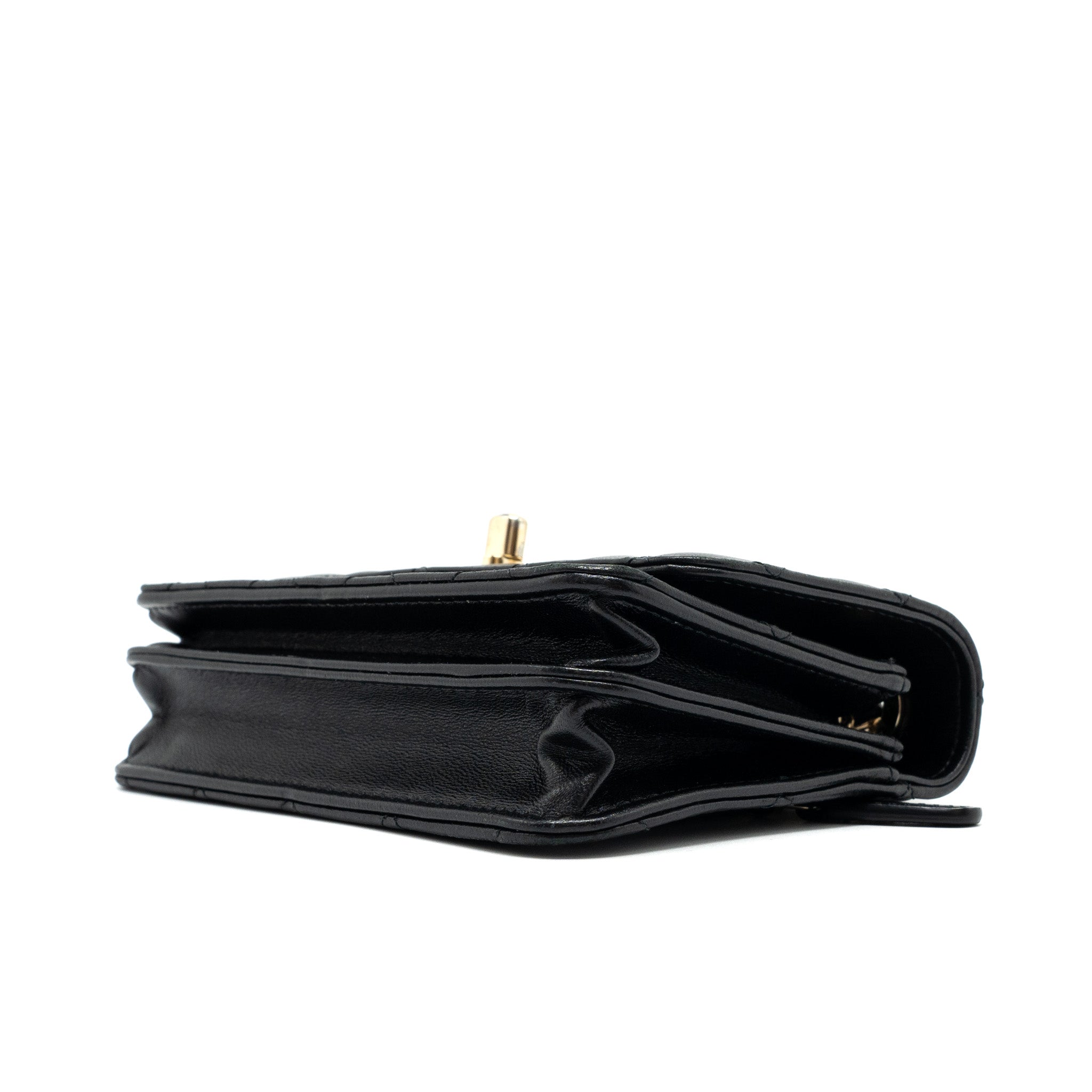 chanel-mini-trendy-cc-wallet-on-chain-lambskin-black-lghw