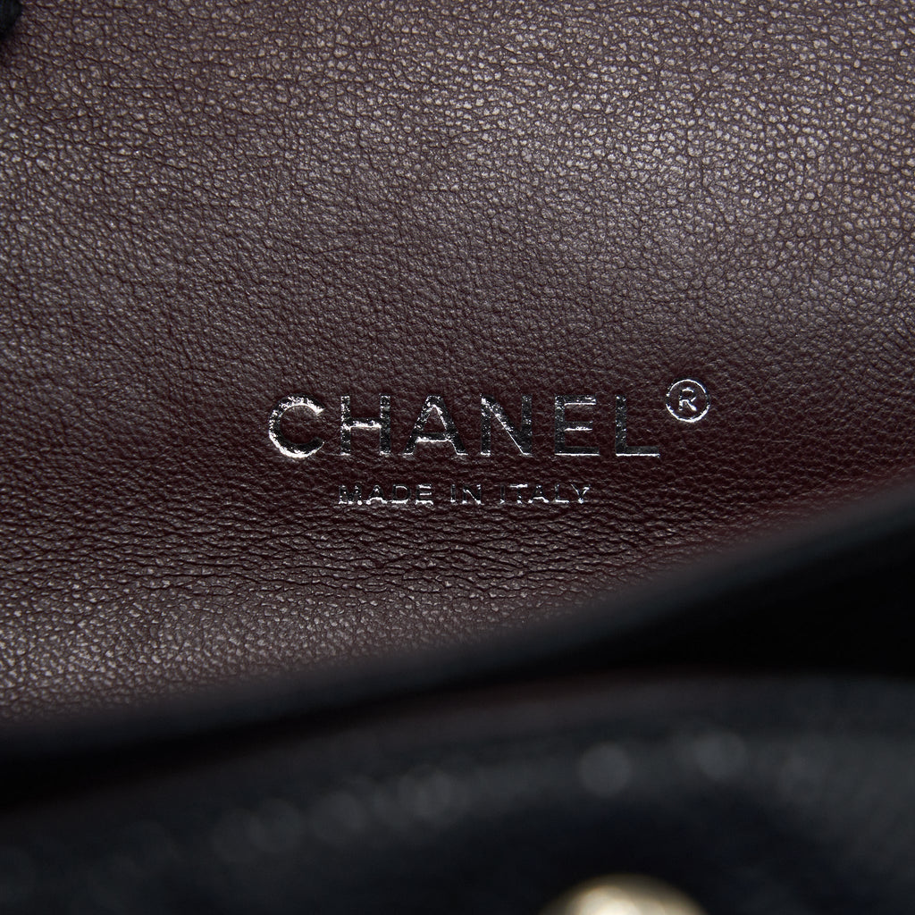 chanel-maxi-flap-bag-caviar-black-shw-1