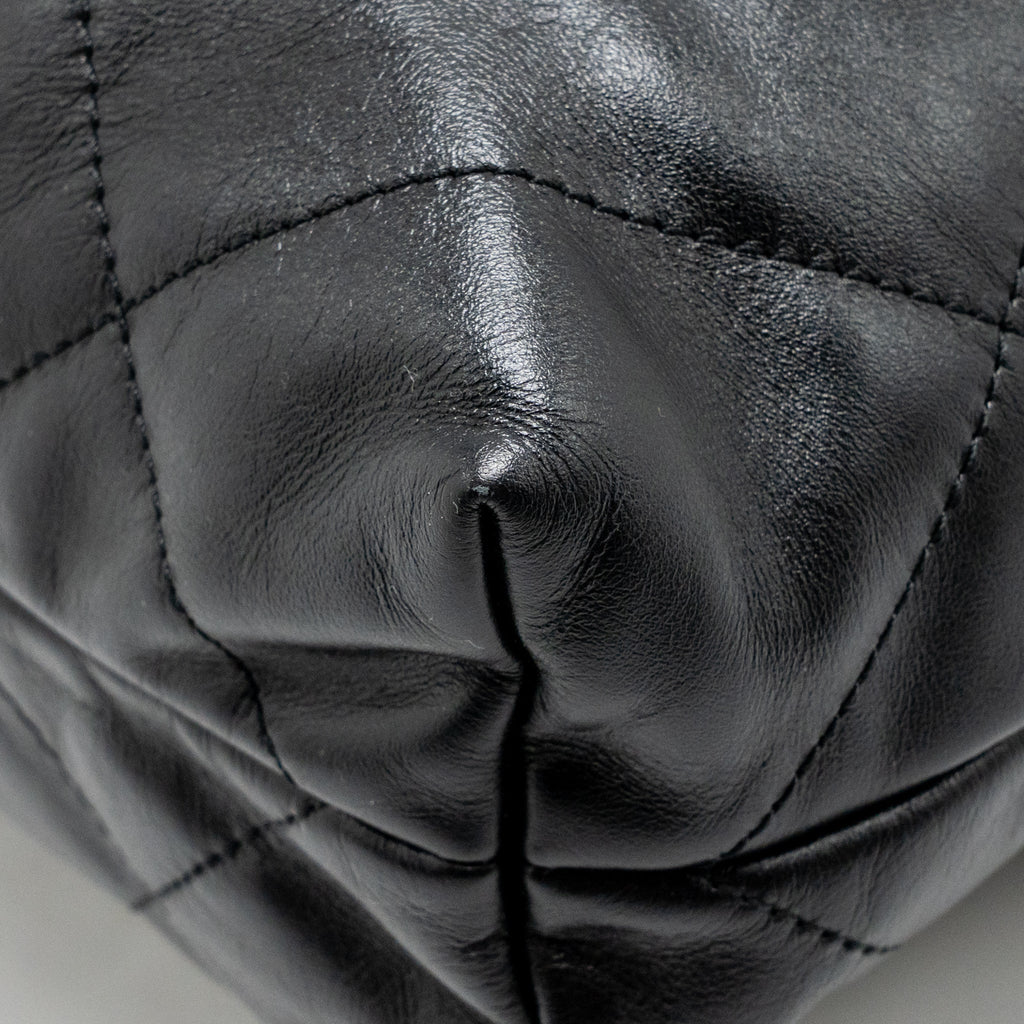 chanel-22-black-1