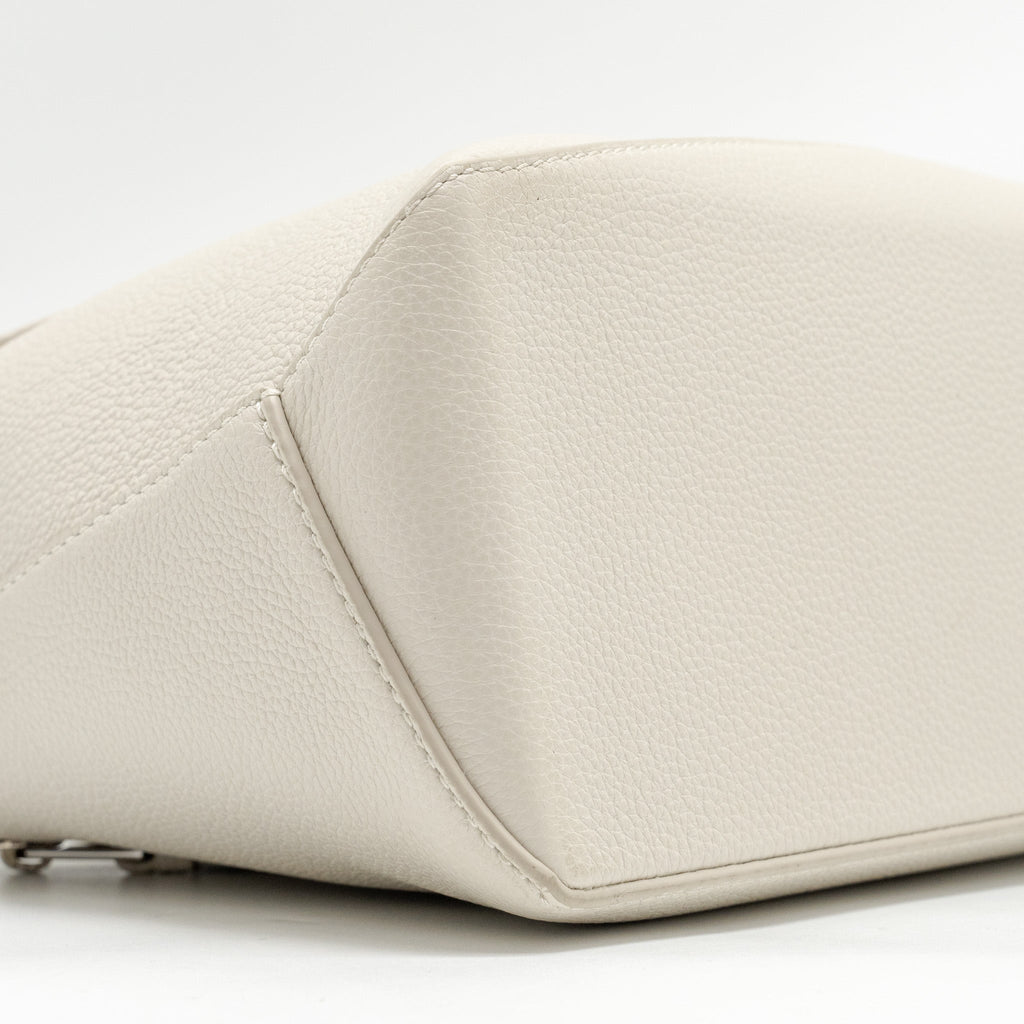 loewe-small-puzzle-bag-grained-calfskin-white-shw-copy-1
