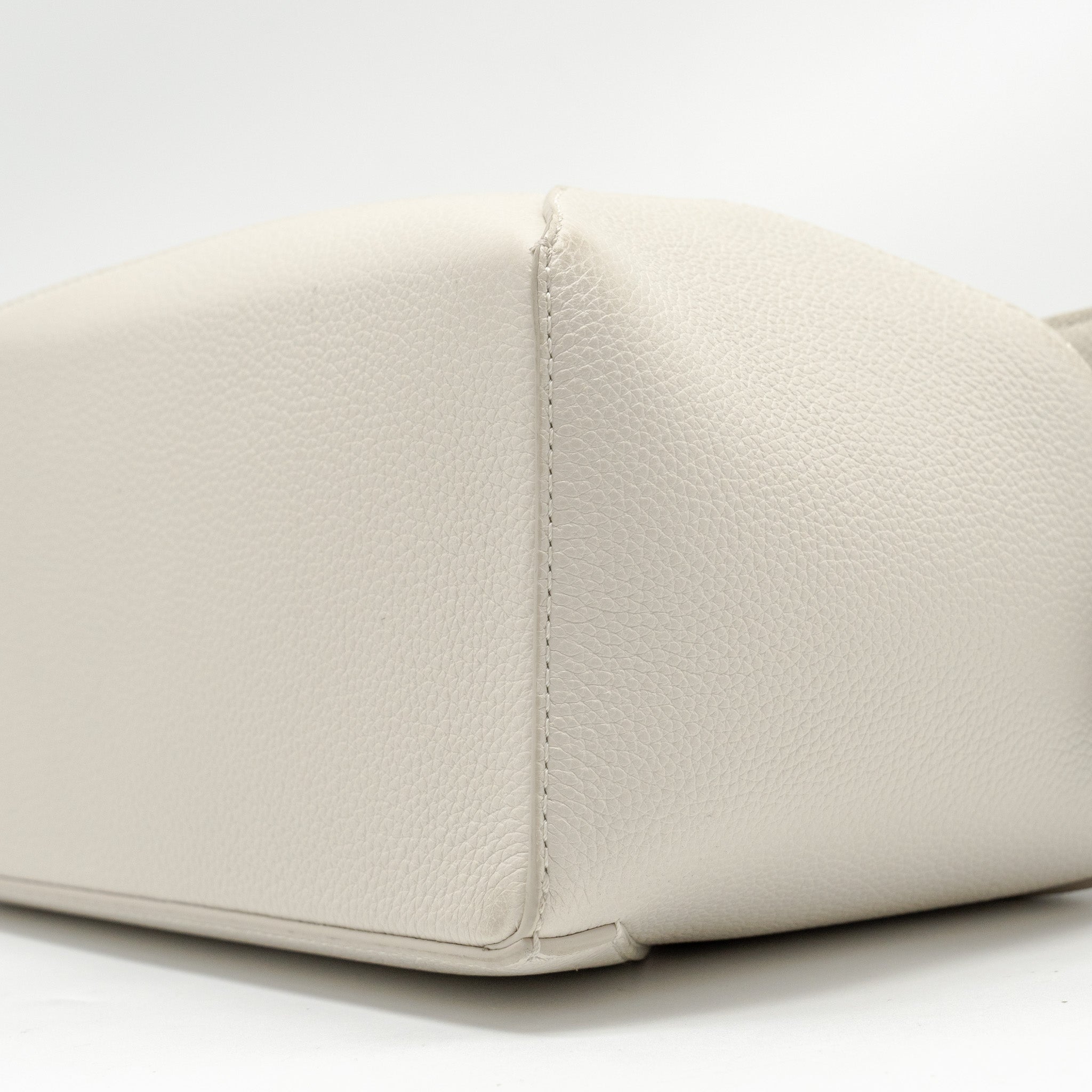loewe-small-puzzle-bag-grained-calfskin-white-shw-copy-1