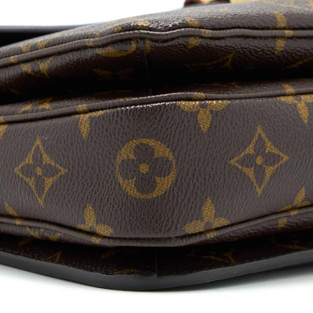 louis-vuitton-pochette-metis-monogram-canvas-ghw-5