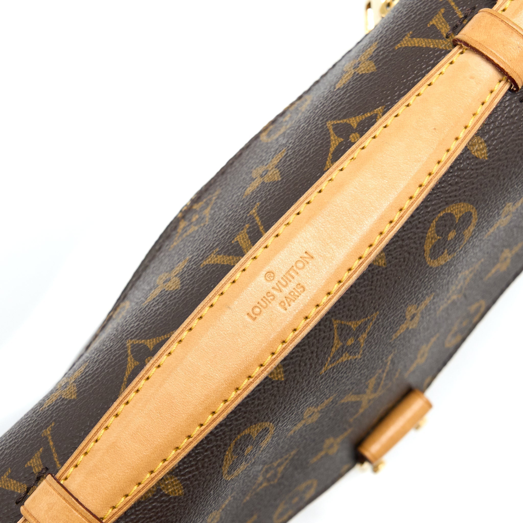 louis-vuitton-pochette-metis-monogram-canvas-ghw-5