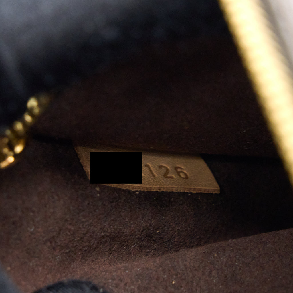 louis-vuitton-pochette-metis-monogram-canvas-ghw-5