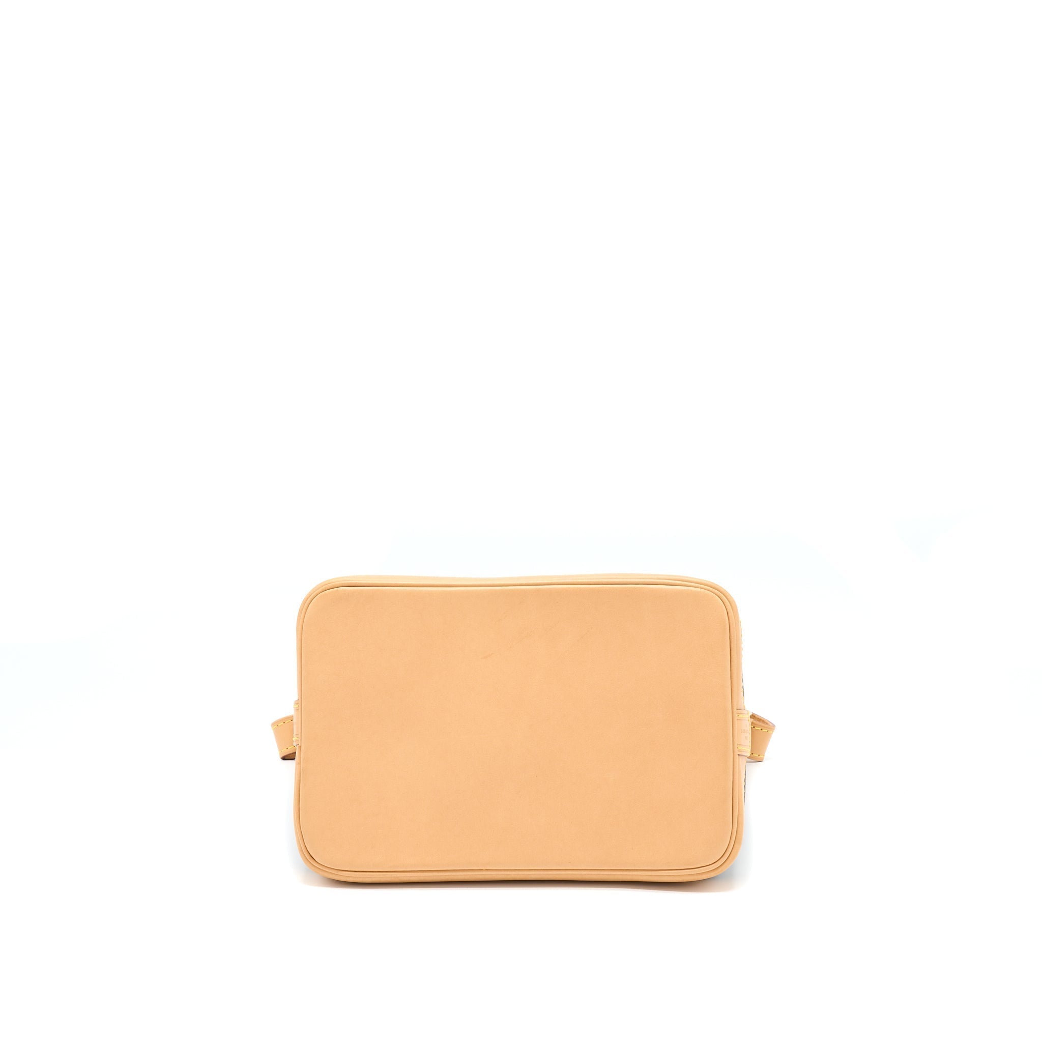 louis-vuitton-neo-noe-bb-monogram-canvas-ghw