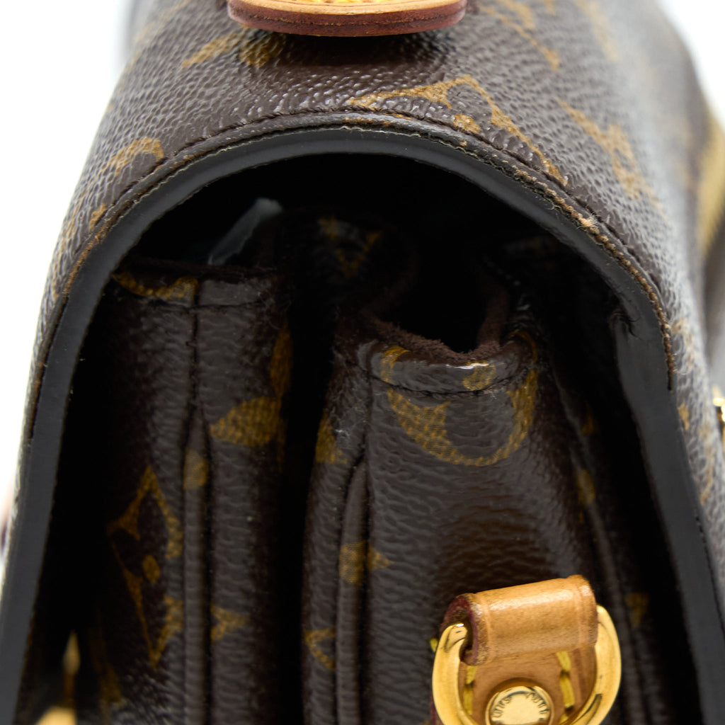 louis-vuitton-pochette-metis-monogram-canvas-ghw-5