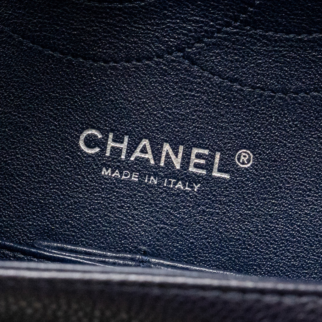 chanel-jumbo-classic-double-flap-bag-caviar-dark-blue-shw