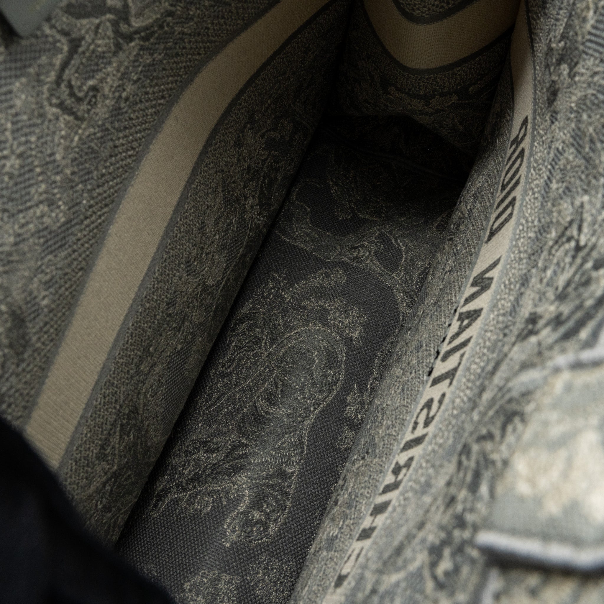 dior-large-book-tote-ecru-and-grey-toile-de-jouy-embroidery