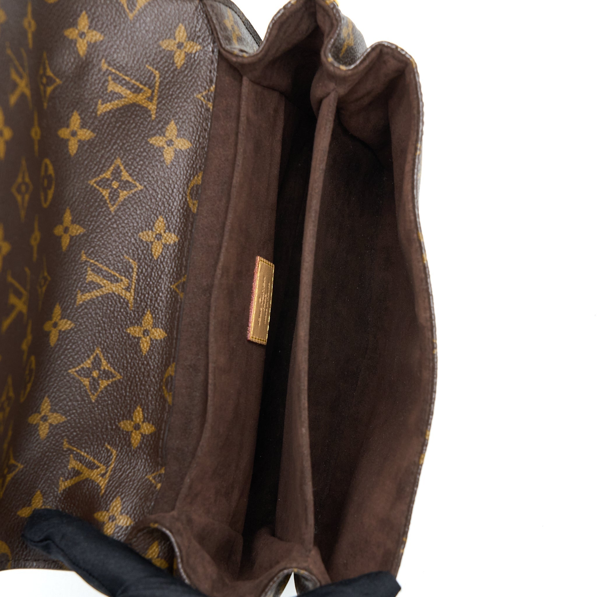 louis-vuitton-pochette-metis-monogram-canvas-ghw-5