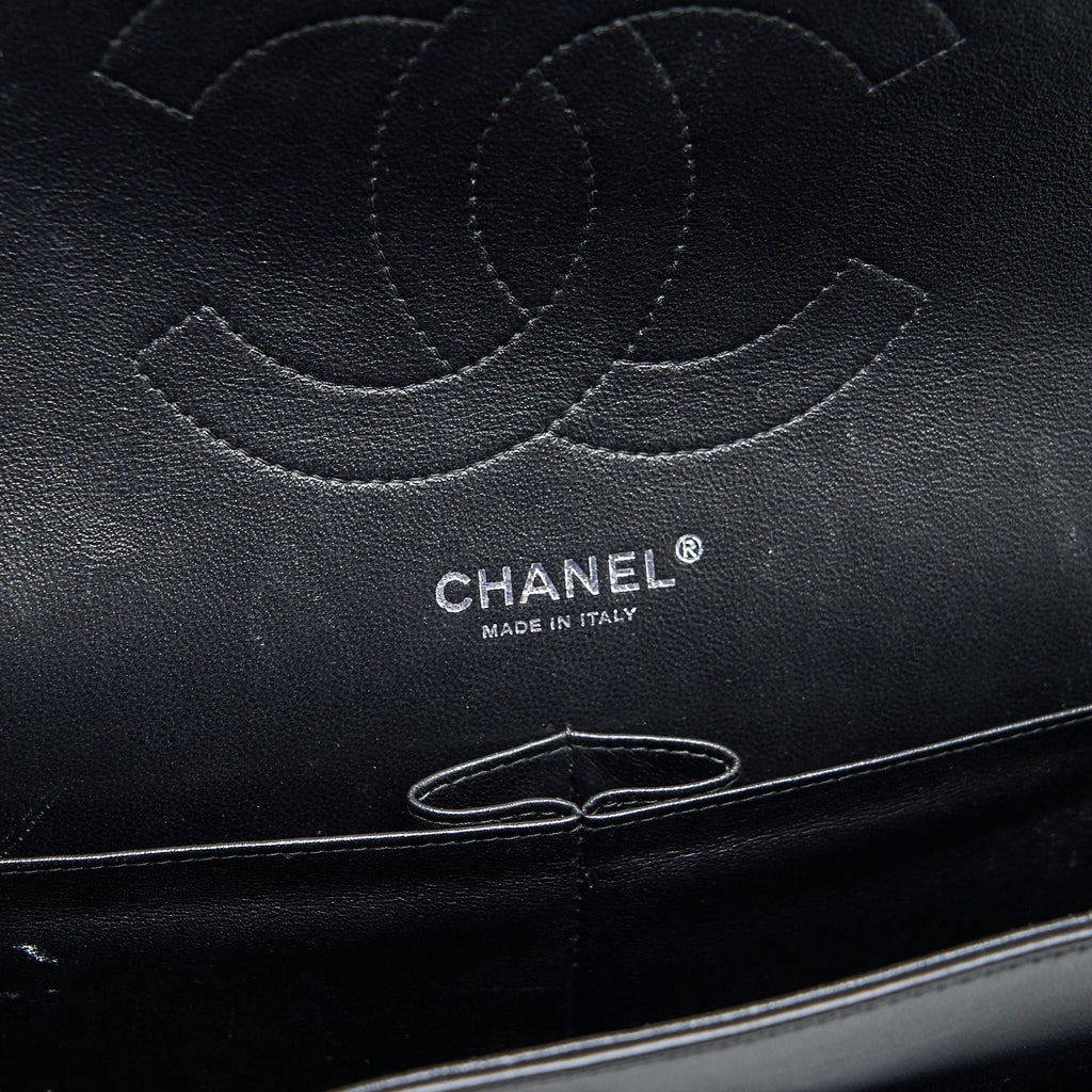 chanel-classic-flap-bag-jumbo-patent-black-shw